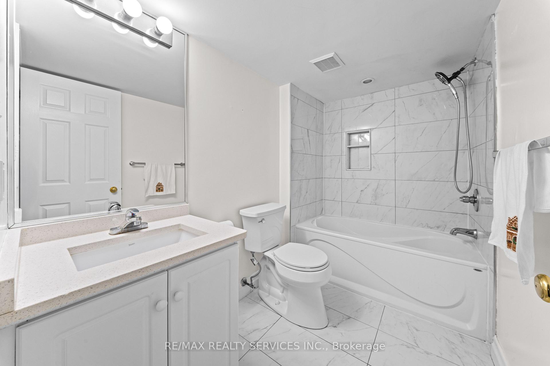 Photo 32 of 495 Brigantine Drive, Waterloo, Colonial Acres — HOMEH