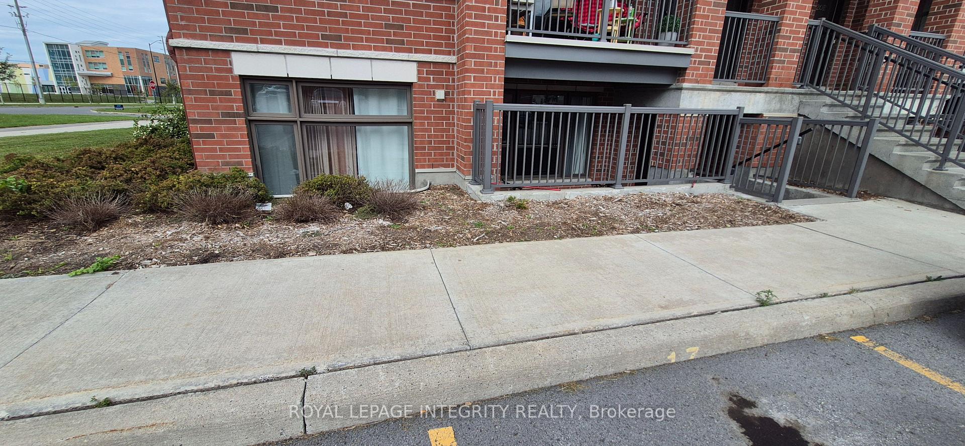 Photo 4 of Unit A, 20 Jaguar Private, Ottawa, Kanata - Emerald Meadows/Trailwest — HOMEH