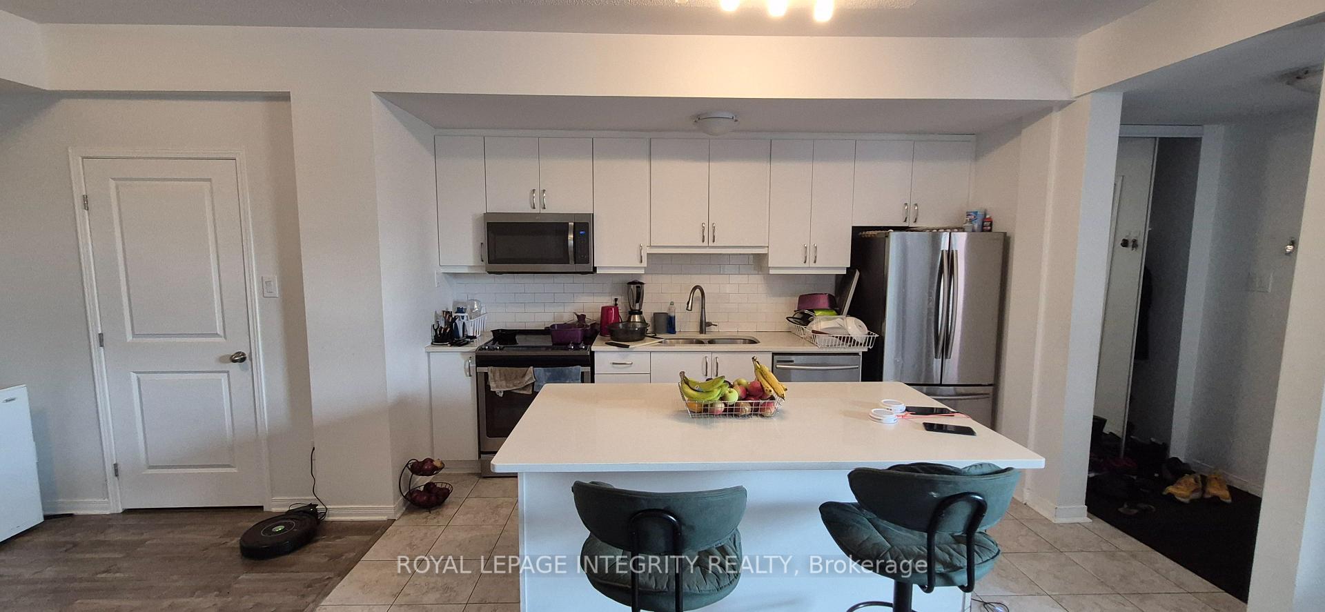 Photo 10 of Unit A, 20 Jaguar Private, Ottawa, Kanata - Emerald Meadows/Trailwest — HOMEH