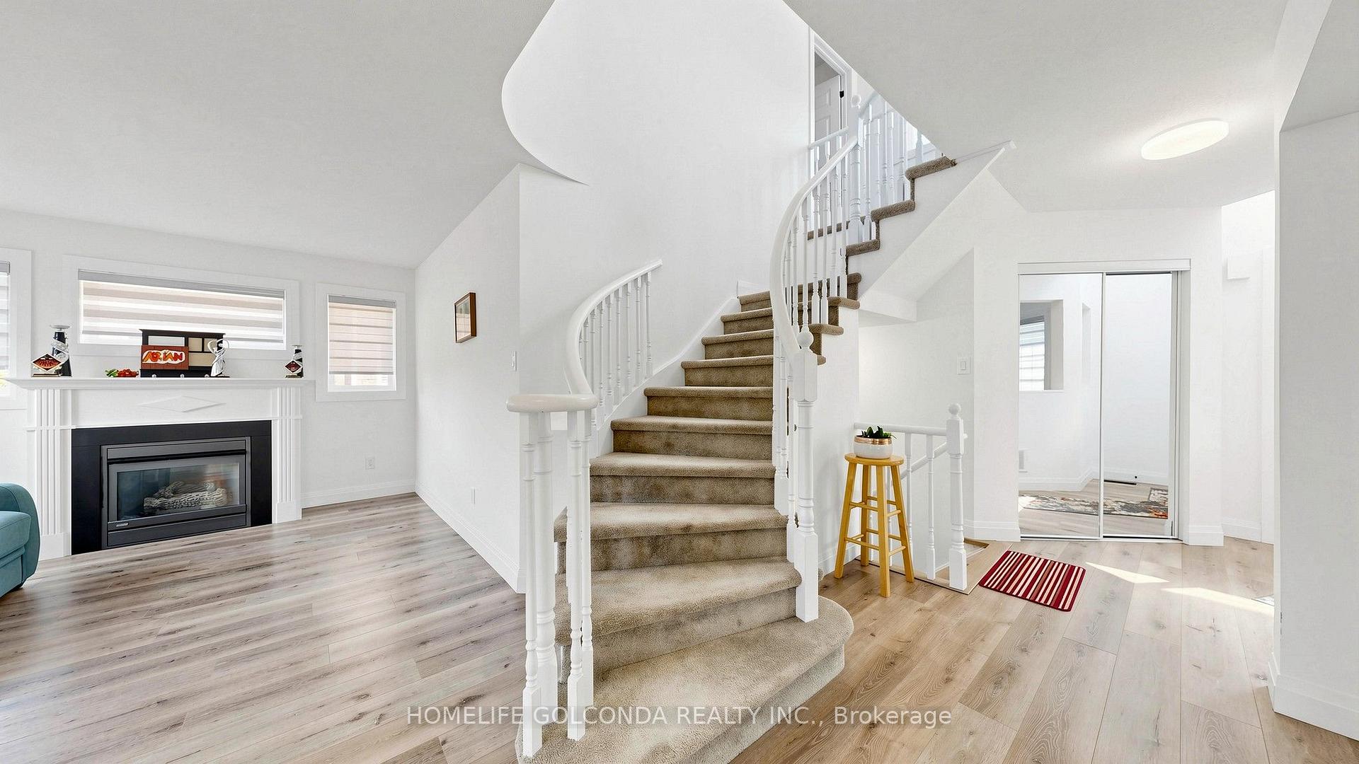 Photo 19 of 1304 Vincent Crescent, Innisfil, Alcona — HOMEH