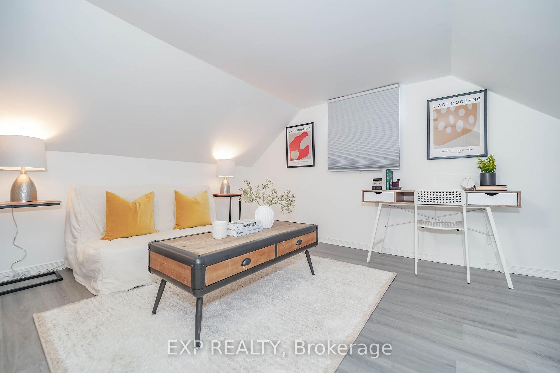 Photo 19 of Unit Upper, 47 Greendale Avenue, Toronto, Rockcliffe-Smythe — HOMEH