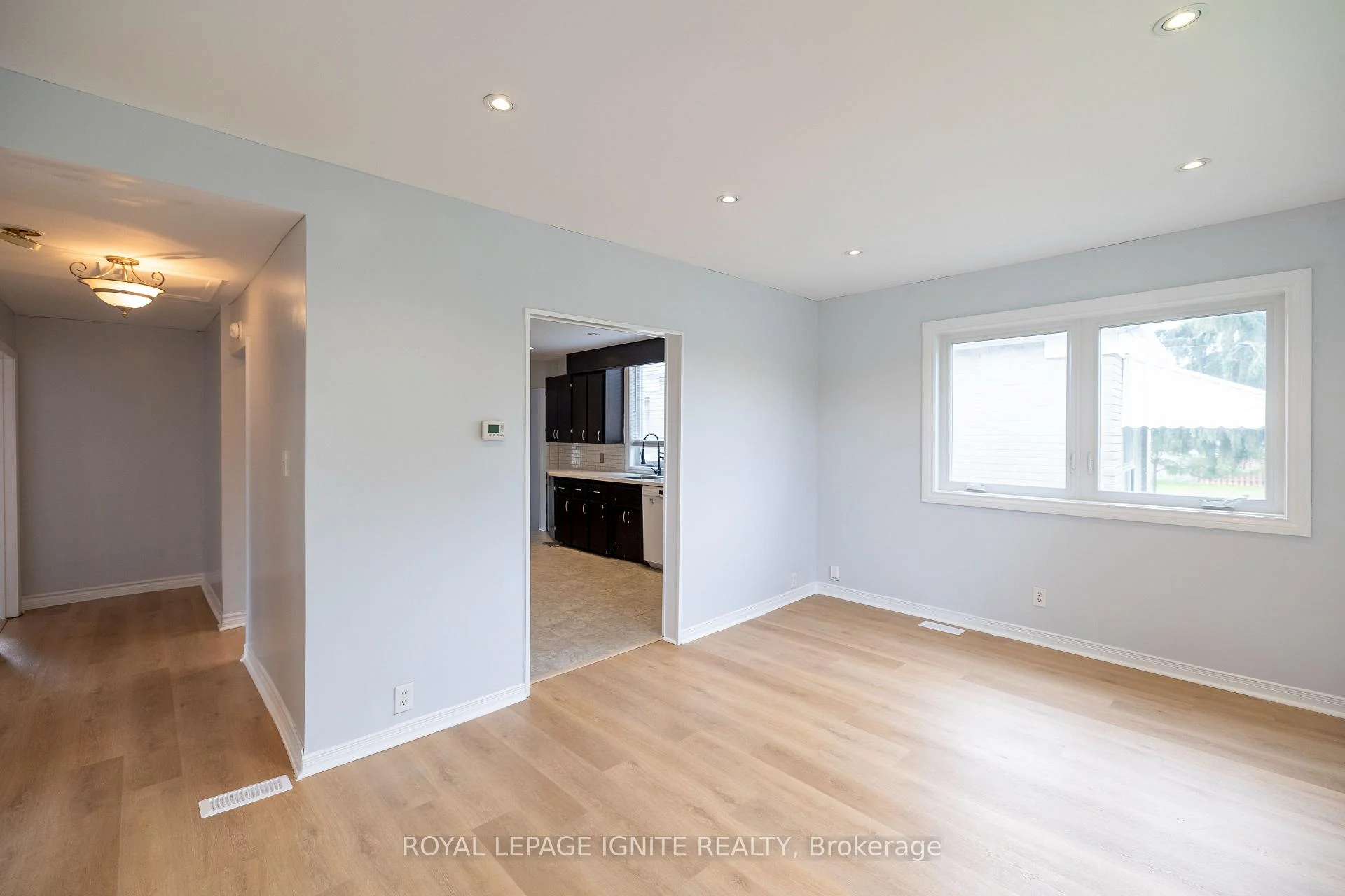 Photo 3 of 271 Conlins Road, Scarborough, Highland Creek — HOMEH