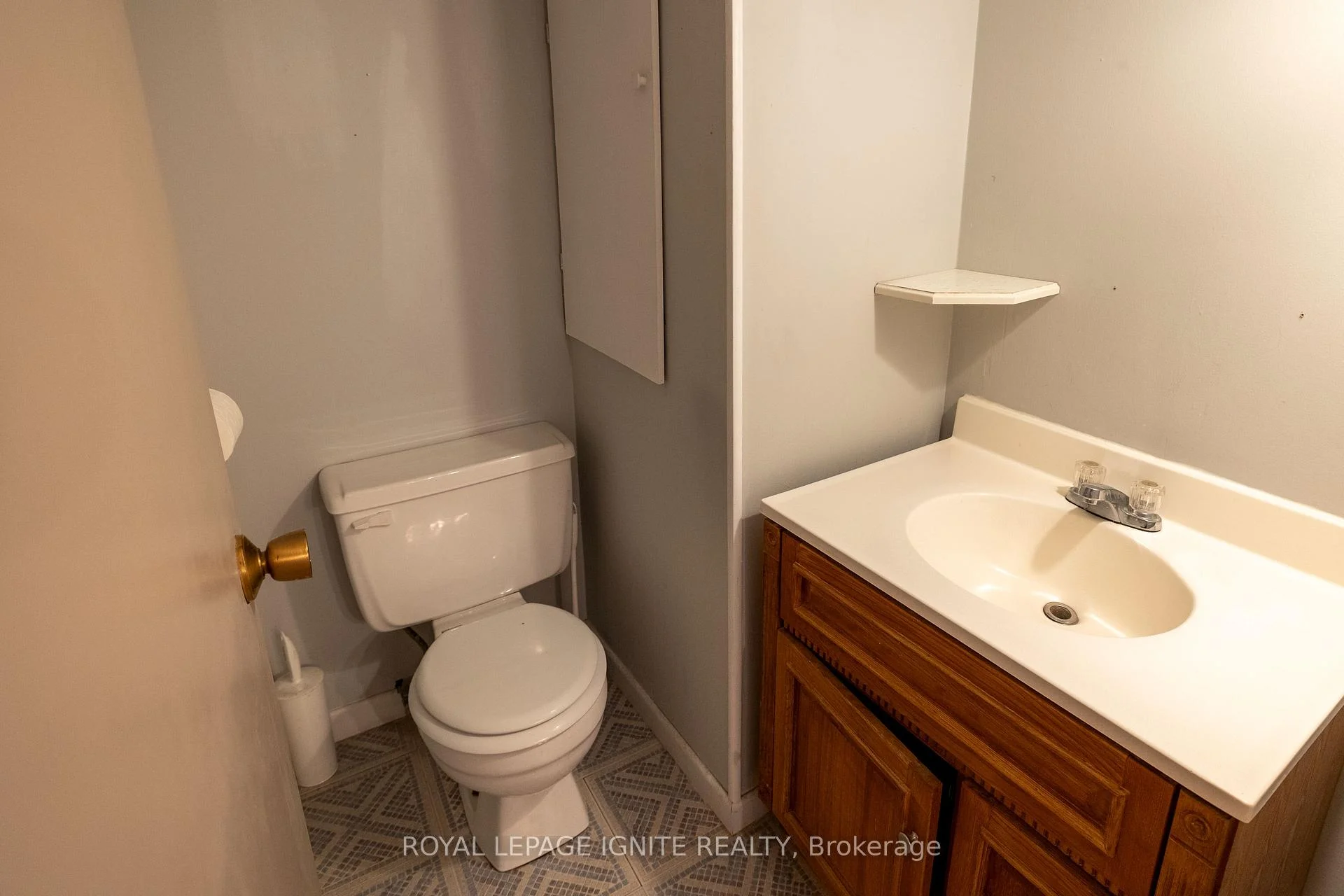 Photo 13 of 271 Conlins Road, Scarborough, Highland Creek — HOMEH