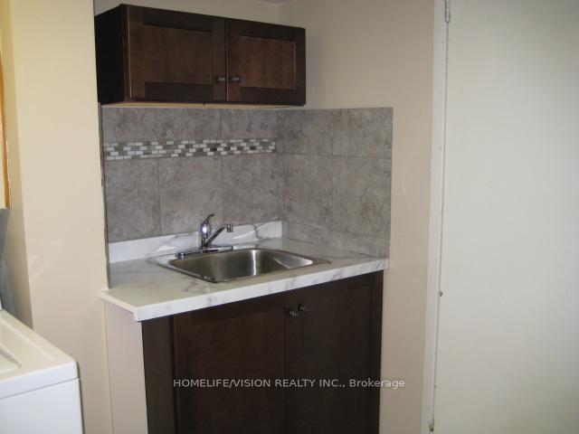 Photo 22 of 6 Laurie Shepway, North York, Don Valley Village — HOMEH