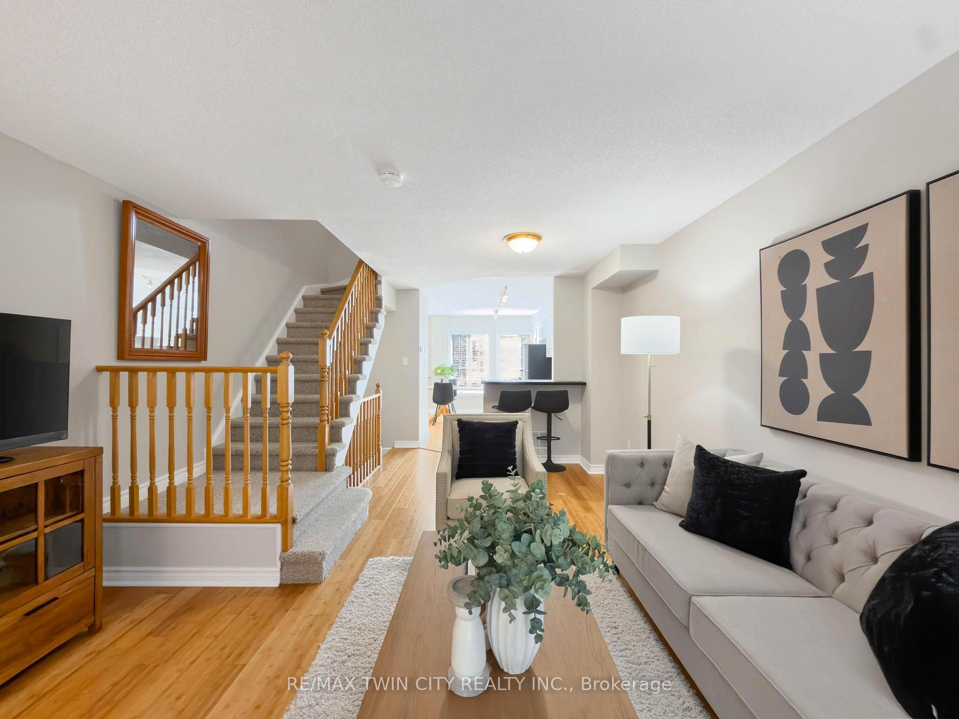 Photo 17 of Unit 105, 3480 Upper Middle Road, Burlington, Palmer — HOMEH