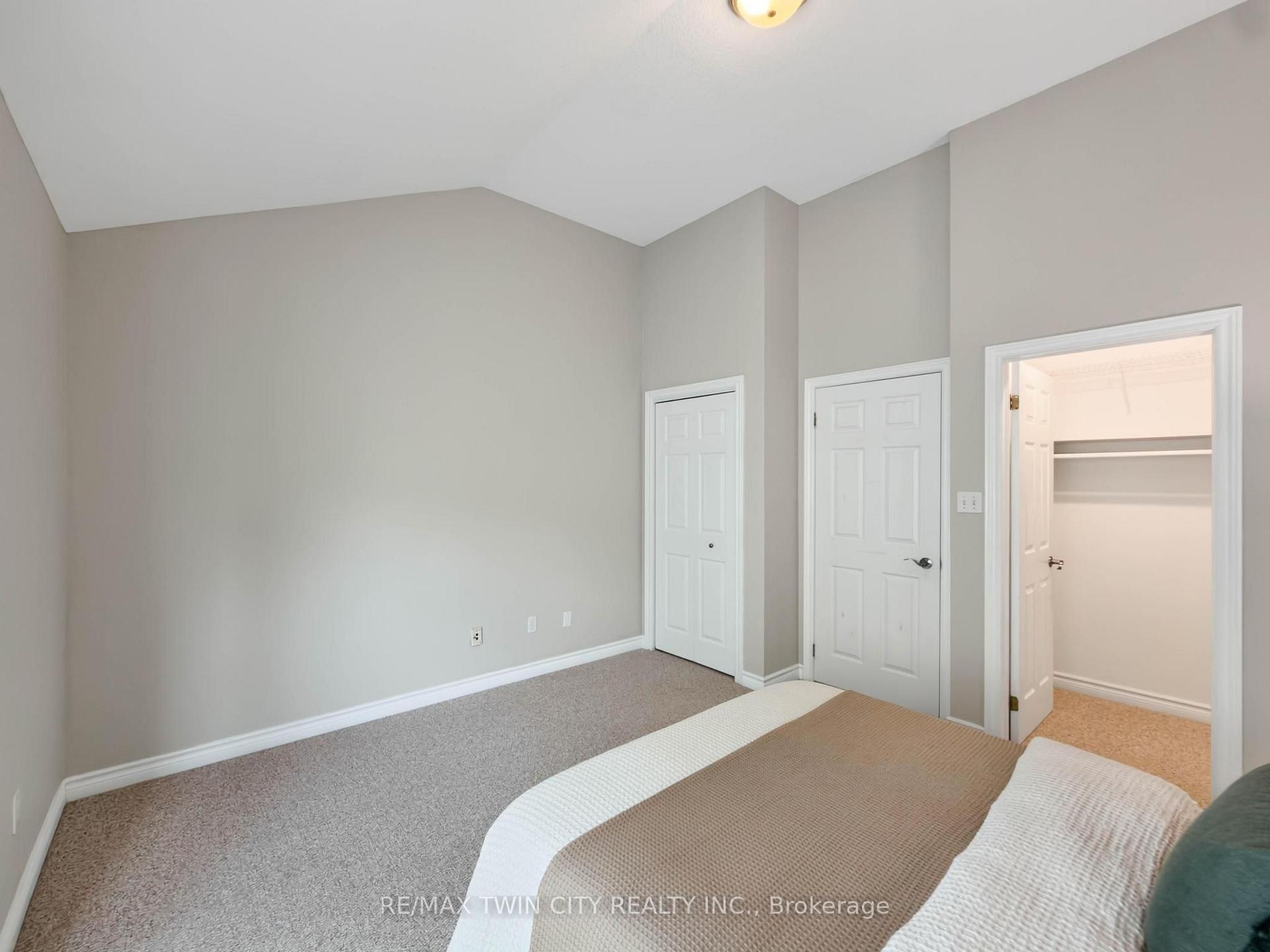 Photo 23 of Unit 105, 3480 Upper Middle Road, Burlington, Palmer — HOMEH