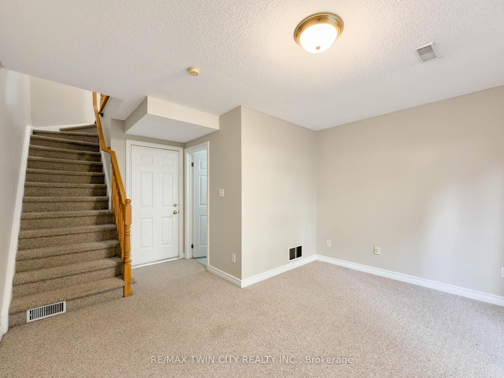 Photo 30 of Unit 105, 3480 Upper Middle Road, Burlington, Palmer — HOMEH