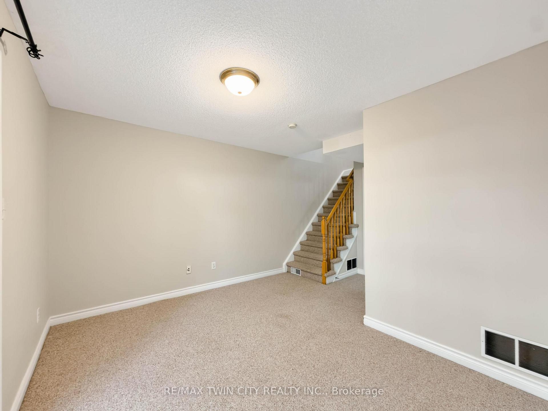 Photo 31 of Unit 105, 3480 Upper Middle Road, Burlington, Palmer — HOMEH