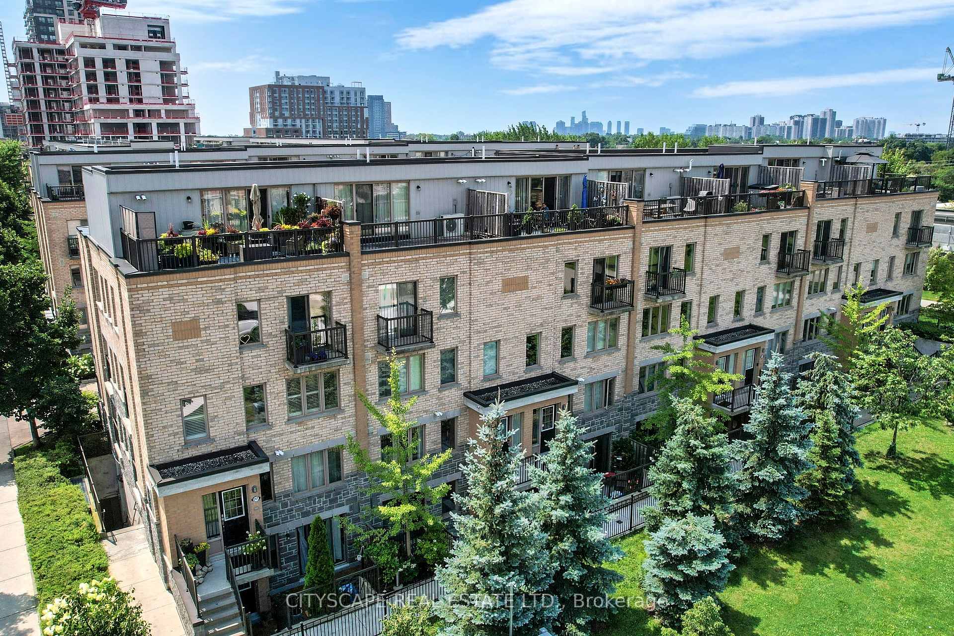 Photo 3 of Unit 116, 9 Foundry Avenue, Toronto, Dovercourt-Wallace Emerson-Junction — HOMEH