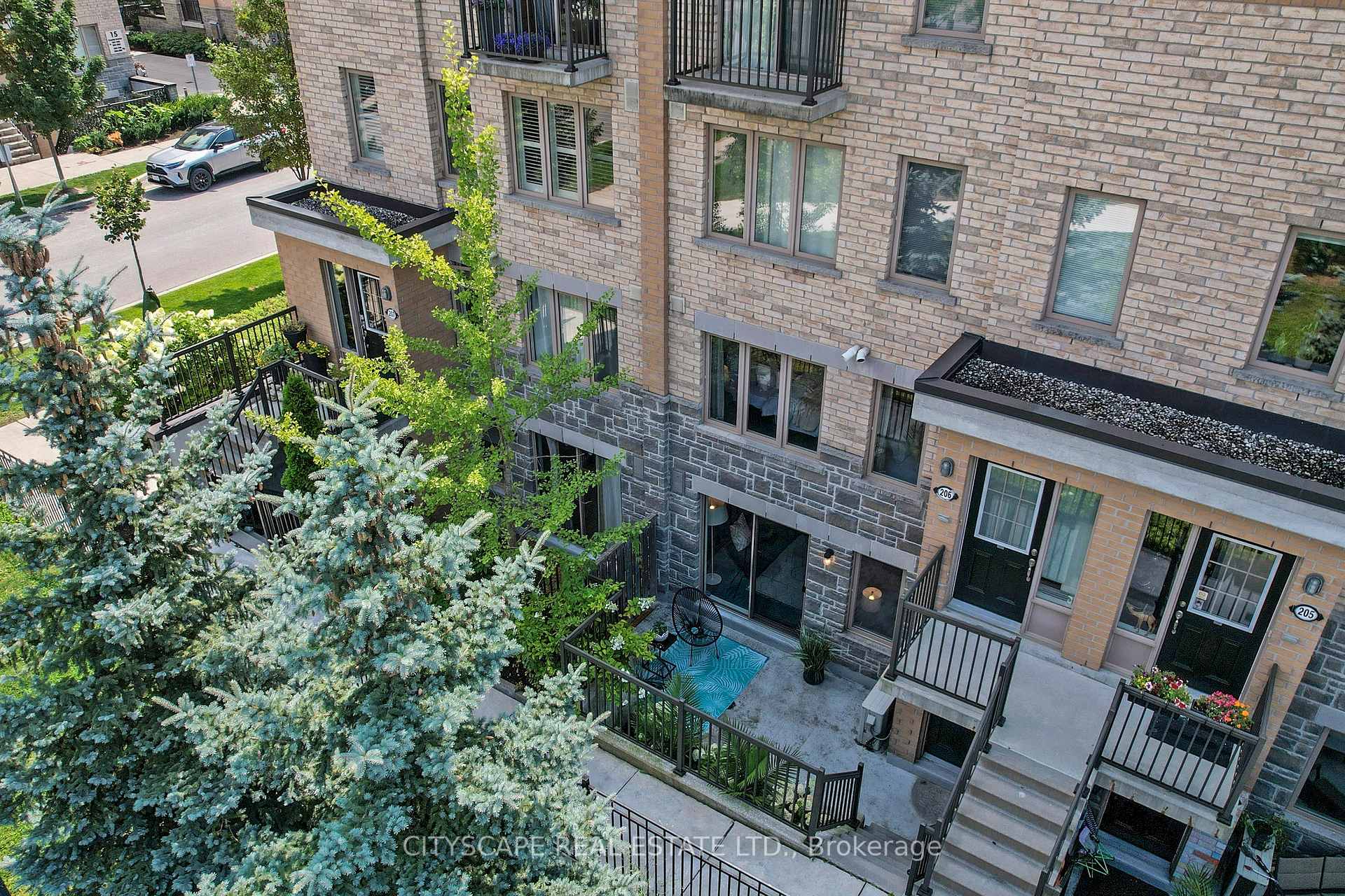 Photo 4 of Unit 116, 9 Foundry Avenue, Toronto, Dovercourt-Wallace Emerson-Junction — HOMEH