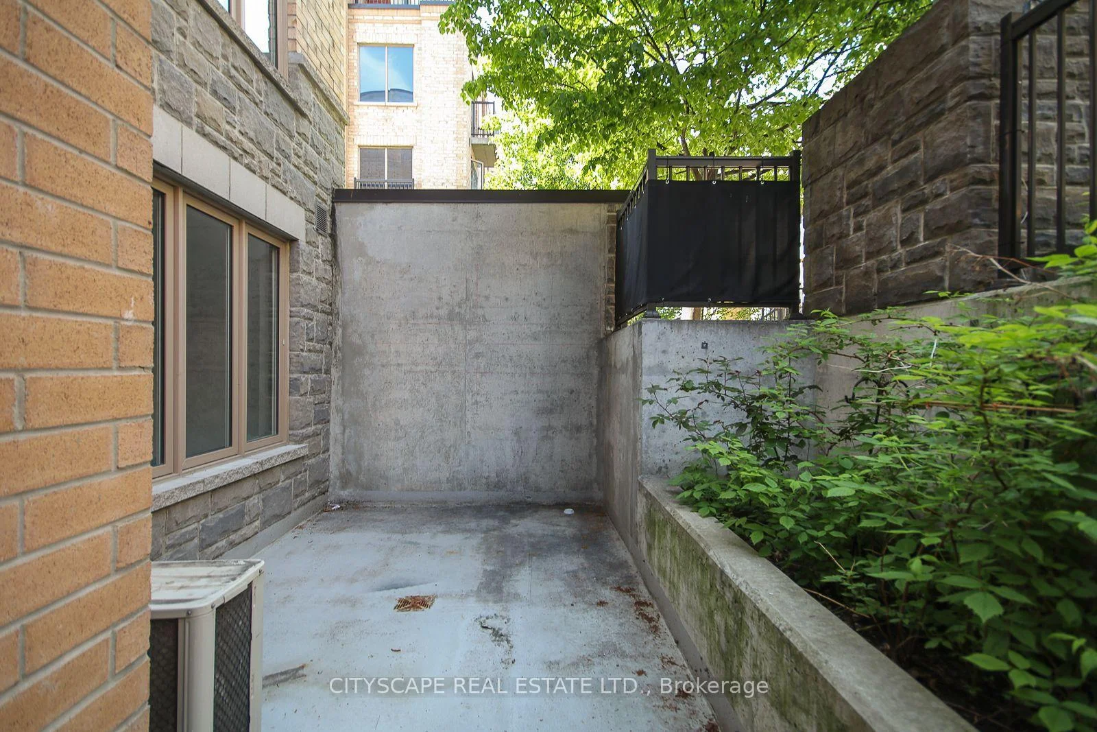 Photo 15 of Unit 116, 9 Foundry Avenue, Toronto, Dovercourt-Wallace Emerson-Junction — HOMEH