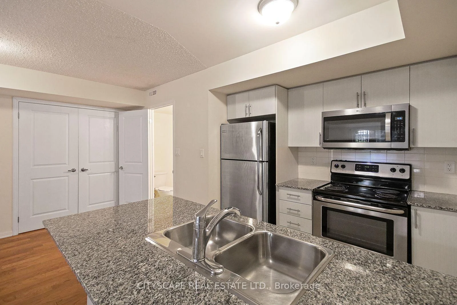 Photo 26 of Unit 116, 9 Foundry Avenue, Toronto, Dovercourt-Wallace Emerson-Junction — HOMEH