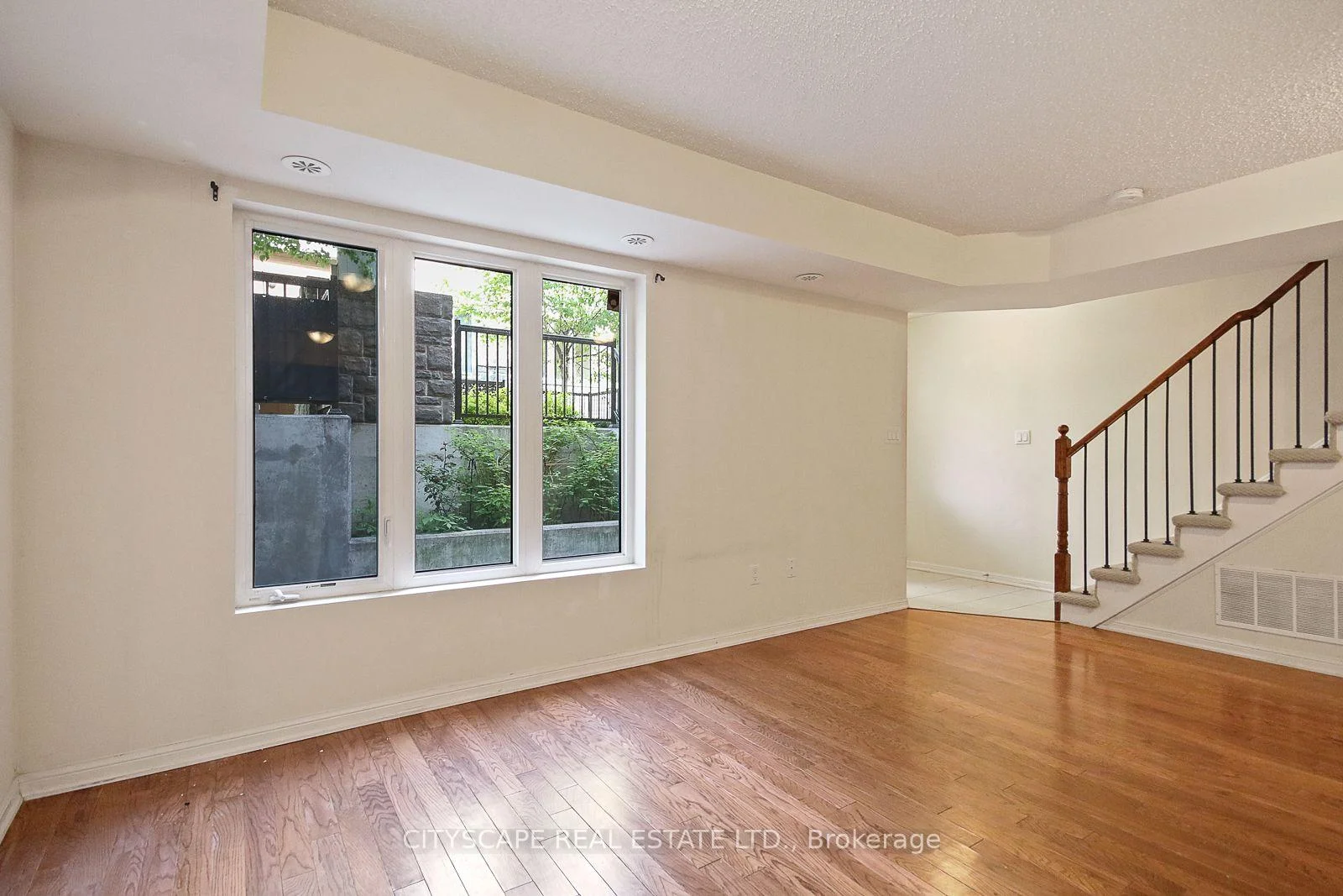 Photo 29 of Unit 116, 9 Foundry Avenue, Toronto, Dovercourt-Wallace Emerson-Junction — HOMEH