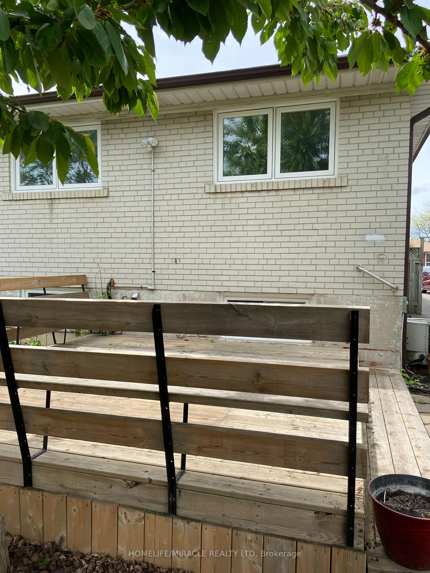 Photo 20 of 6856 Darcel Avenue, Mississauga, Malton — HOMEH