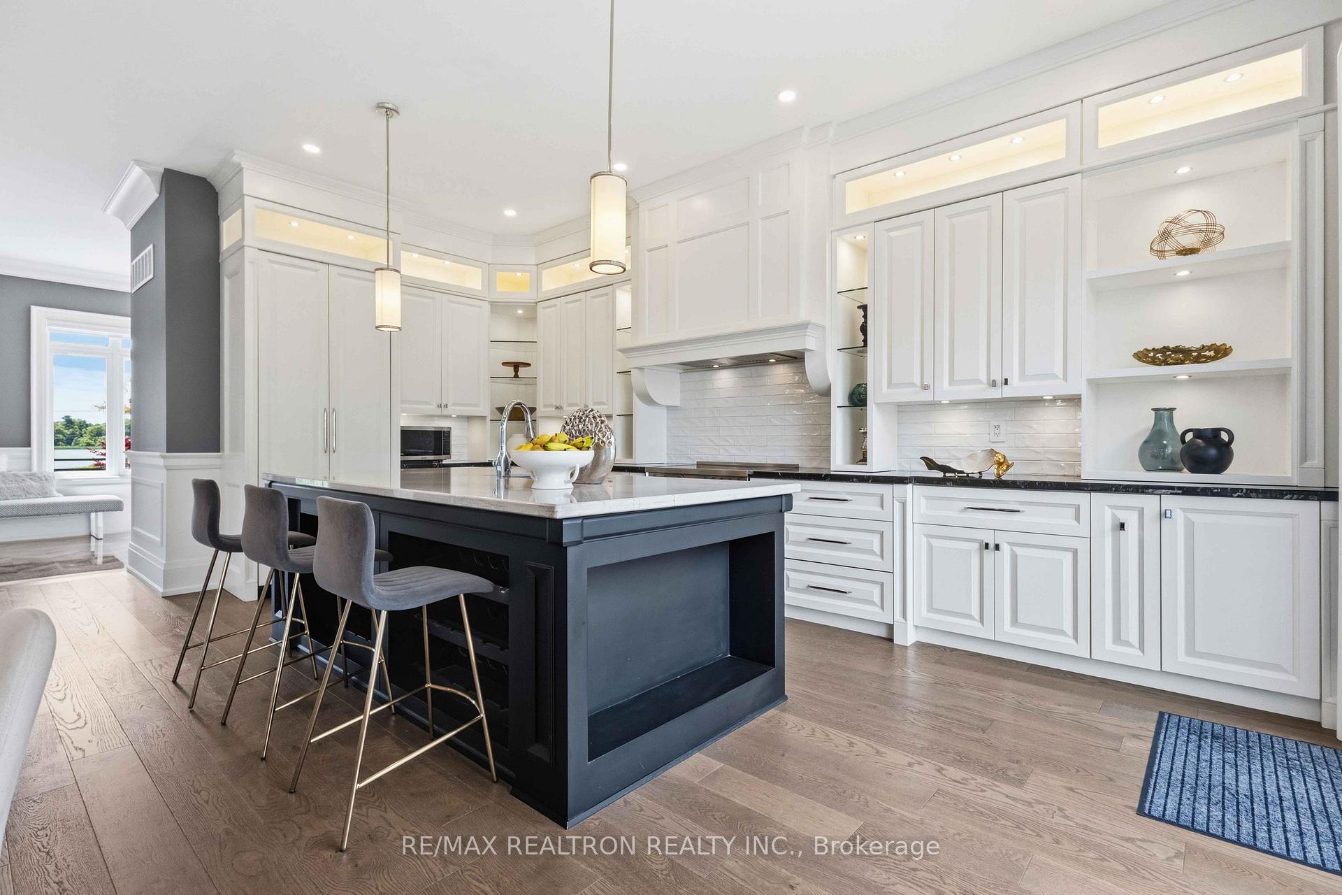 Photo 15 of 809 Fairview Avenue, Pickering, Bay Ridges — HOMEH