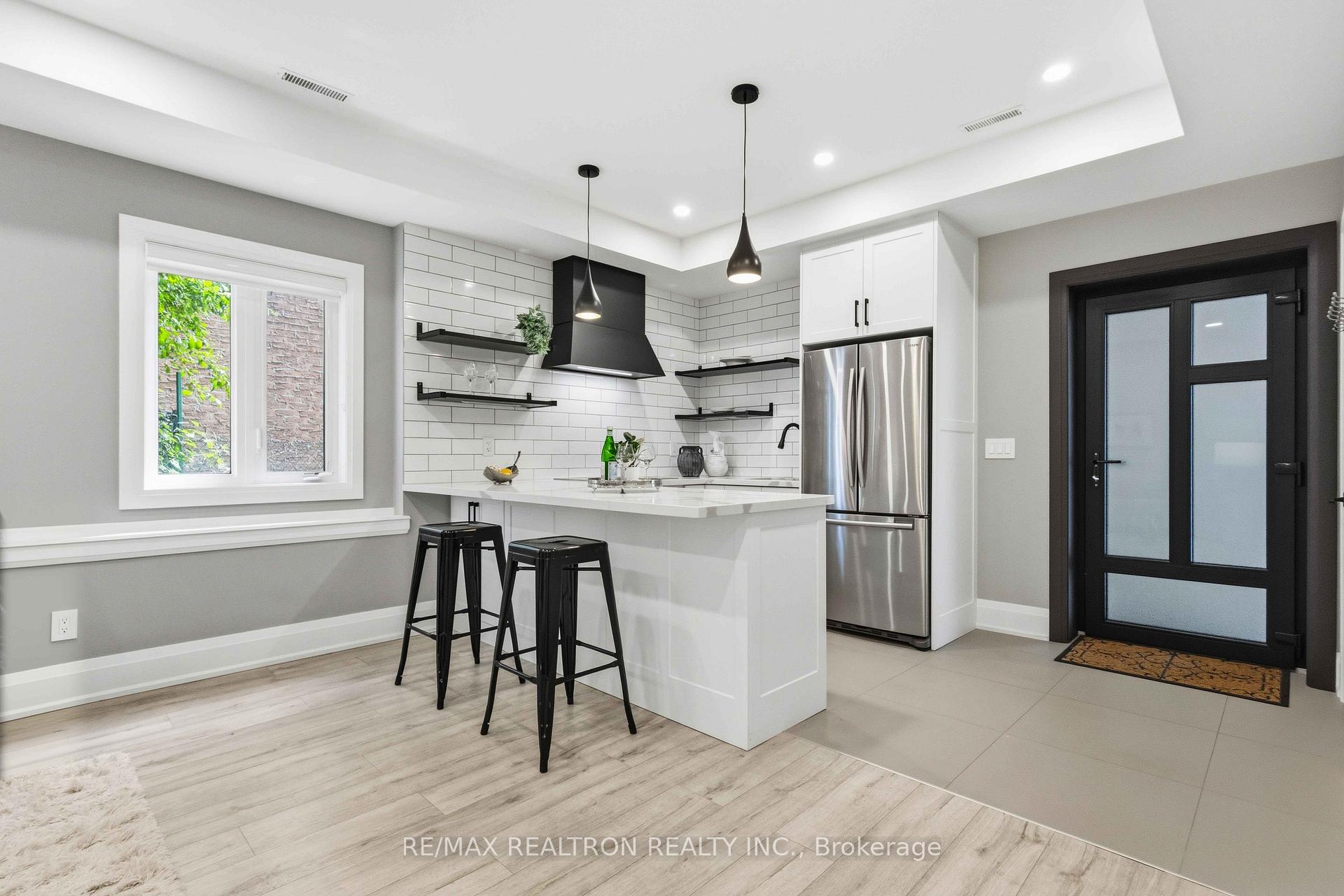 Photo 36 of 809 Fairview Avenue, Pickering, Bay Ridges — HOMEH
