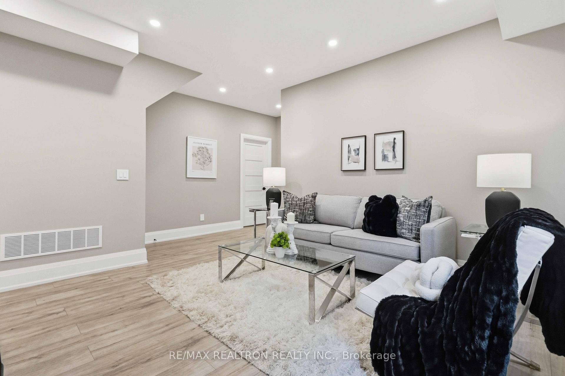 Photo 38 of 809 Fairview Avenue, Pickering, Bay Ridges — HOMEH