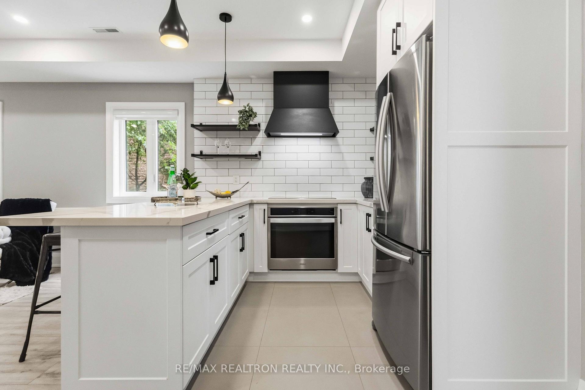 Photo 39 of 809 Fairview Avenue, Pickering, Bay Ridges — HOMEH