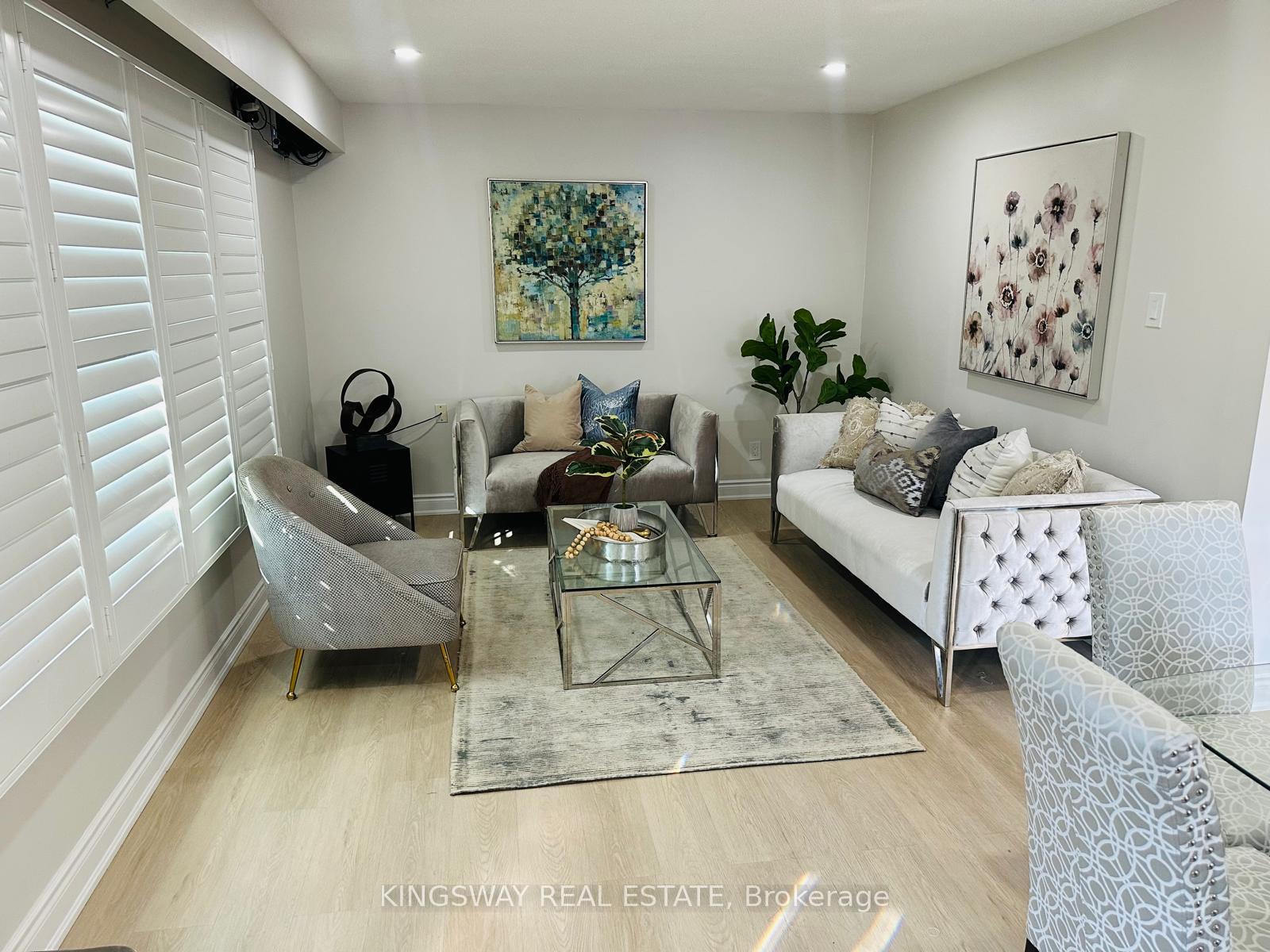 Photo 23 of 35 Silver Aspen Crescent, Kitchener, Forest Heights — HOMEH