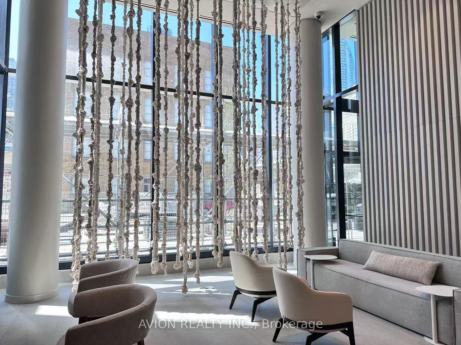 Photo 4 of Unit 5710, 55 Cooper Street, Toronto, Waterfront Communities — HOMEH