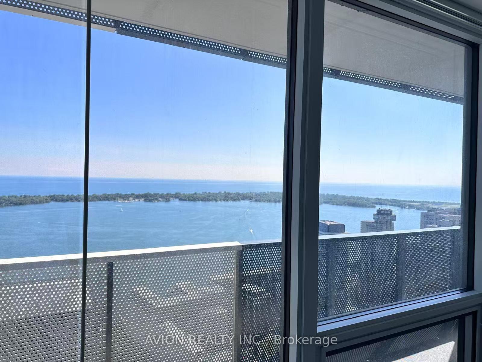 Photo 5 of Unit 5710, 55 Cooper Street, Toronto, Waterfront Communities — HOMEH