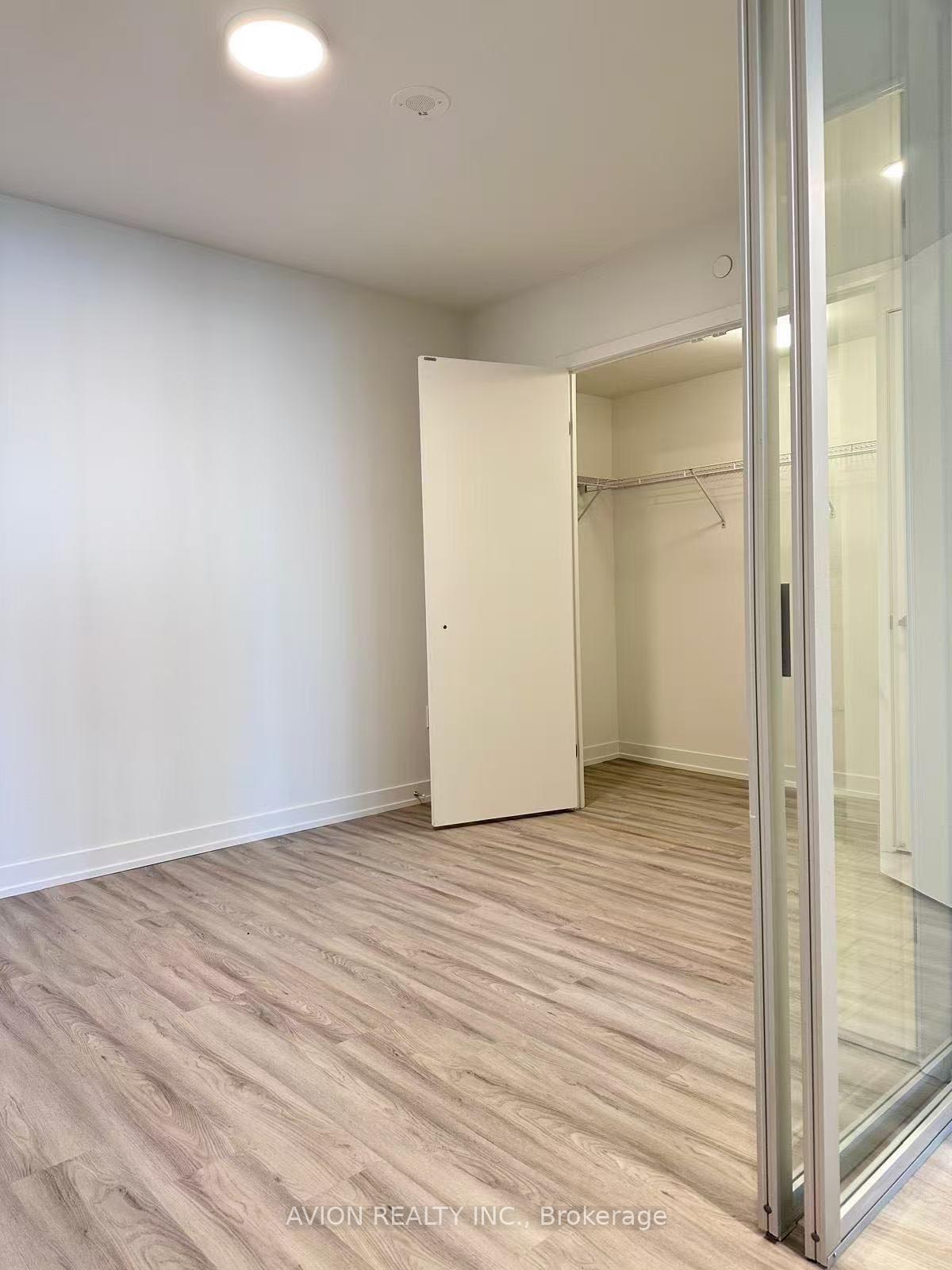 Photo 10 of Unit 5710, 55 Cooper Street, Toronto, Waterfront Communities — HOMEH