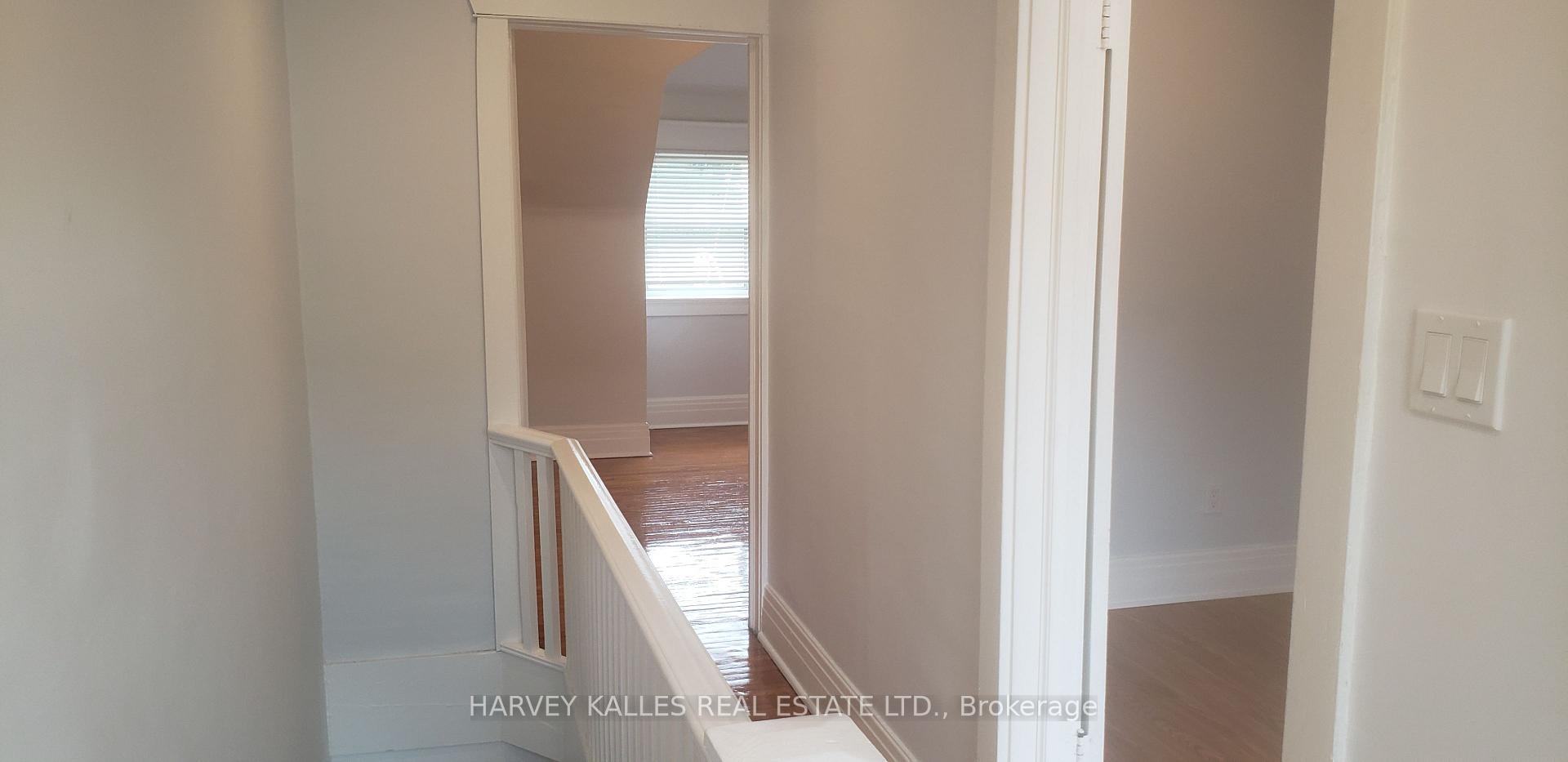 Photo 11 of Unit Upper, 226 Ashworth Avenue, Toronto, Wychwood — HOMEH