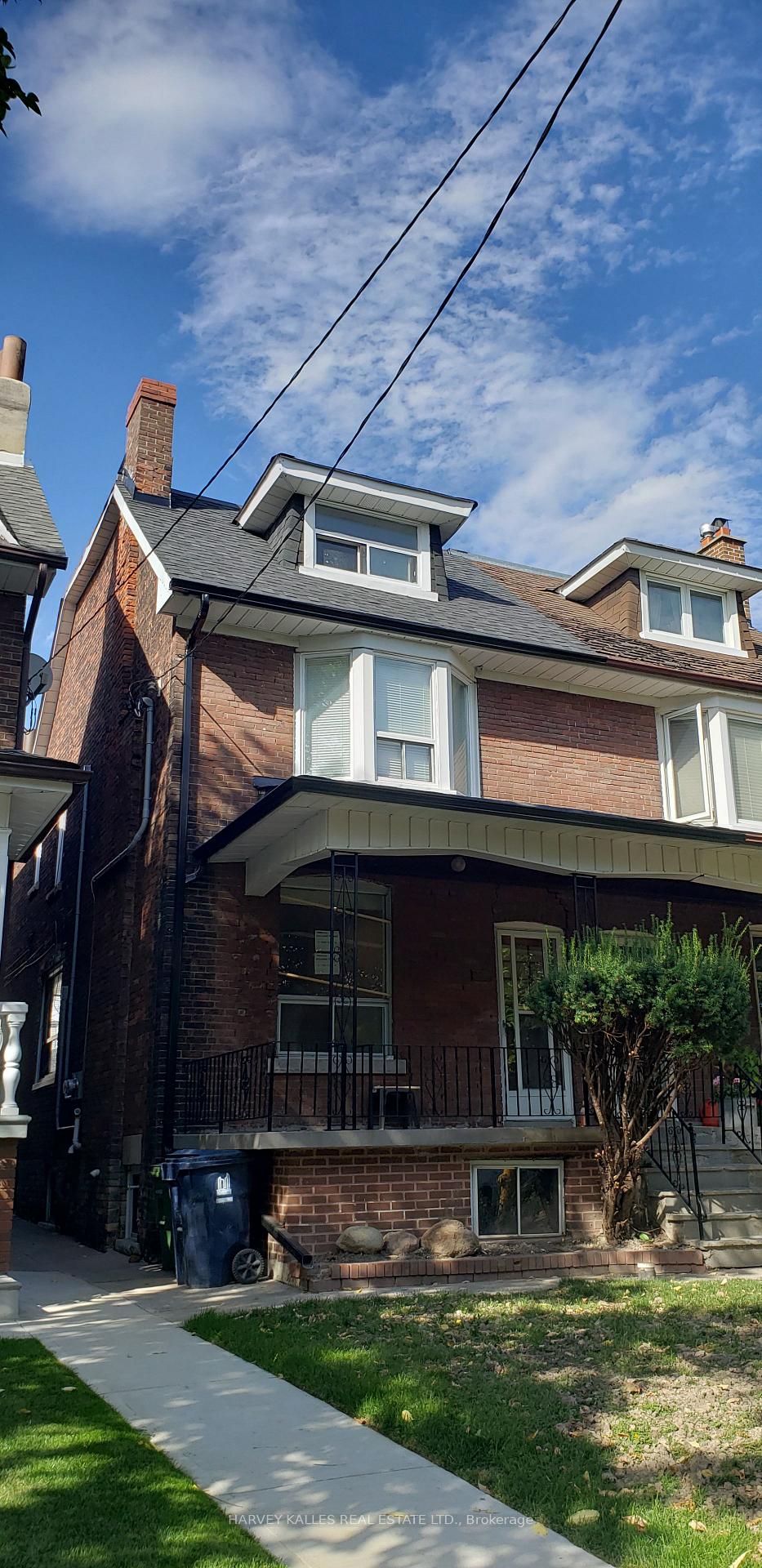 Photo 18 of Unit Upper, 226 Ashworth Avenue, Toronto, Wychwood — HOMEH