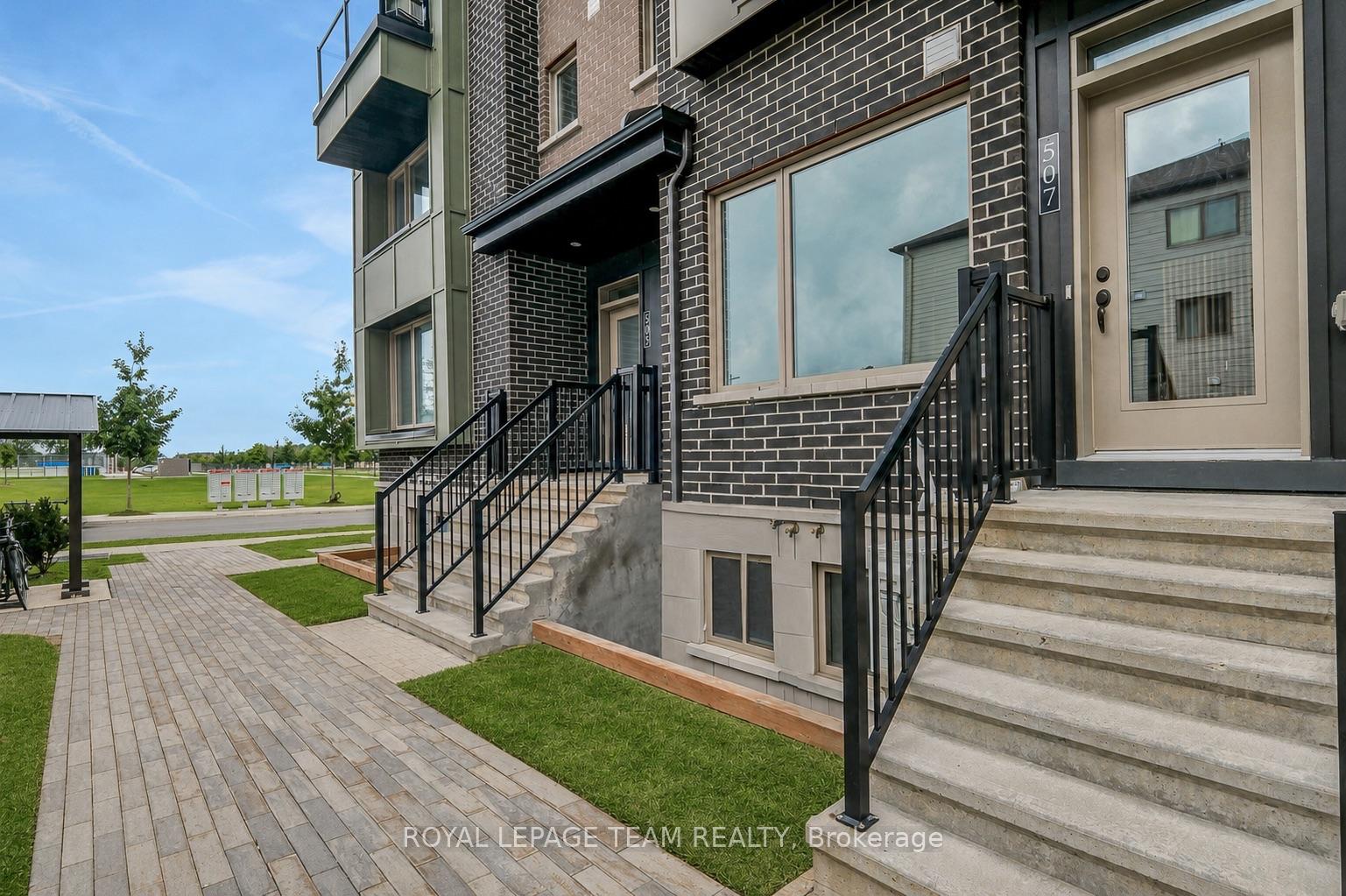 Photo 2 of 507 Takamose Private, Ottawa, CFB Rockcliffe and Area — HOMEH
