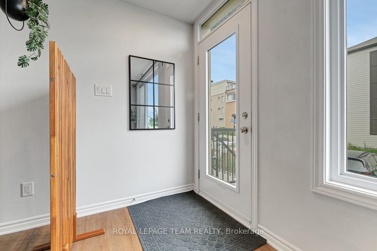 Photo 4 of 507 Takamose Private, Ottawa, CFB Rockcliffe and Area — HOMEH