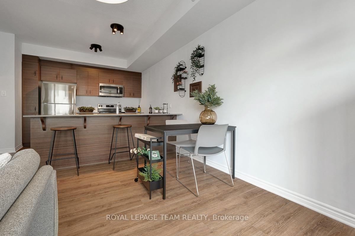 Photo 11 of 507 Takamose Private, Ottawa, CFB Rockcliffe and Area — HOMEH