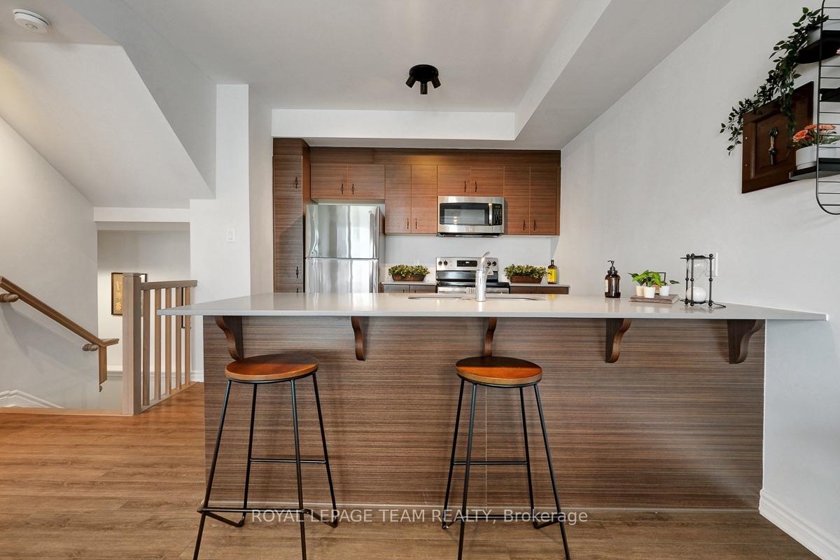 Photo 13 of 507 Takamose Private, Ottawa, CFB Rockcliffe and Area — HOMEH