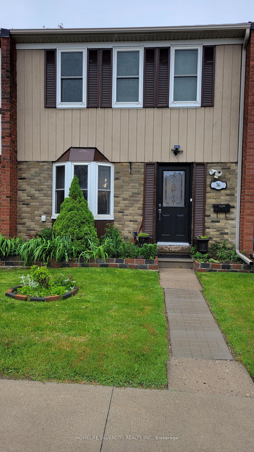 Photo 2 of Unit 36, 900 Central Park Drive, Brampton, Northgate — HOMEH