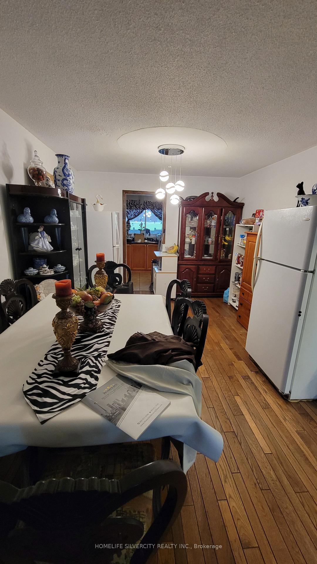 Photo 3 of Unit 36, 900 Central Park Drive, Brampton, Northgate — HOMEH