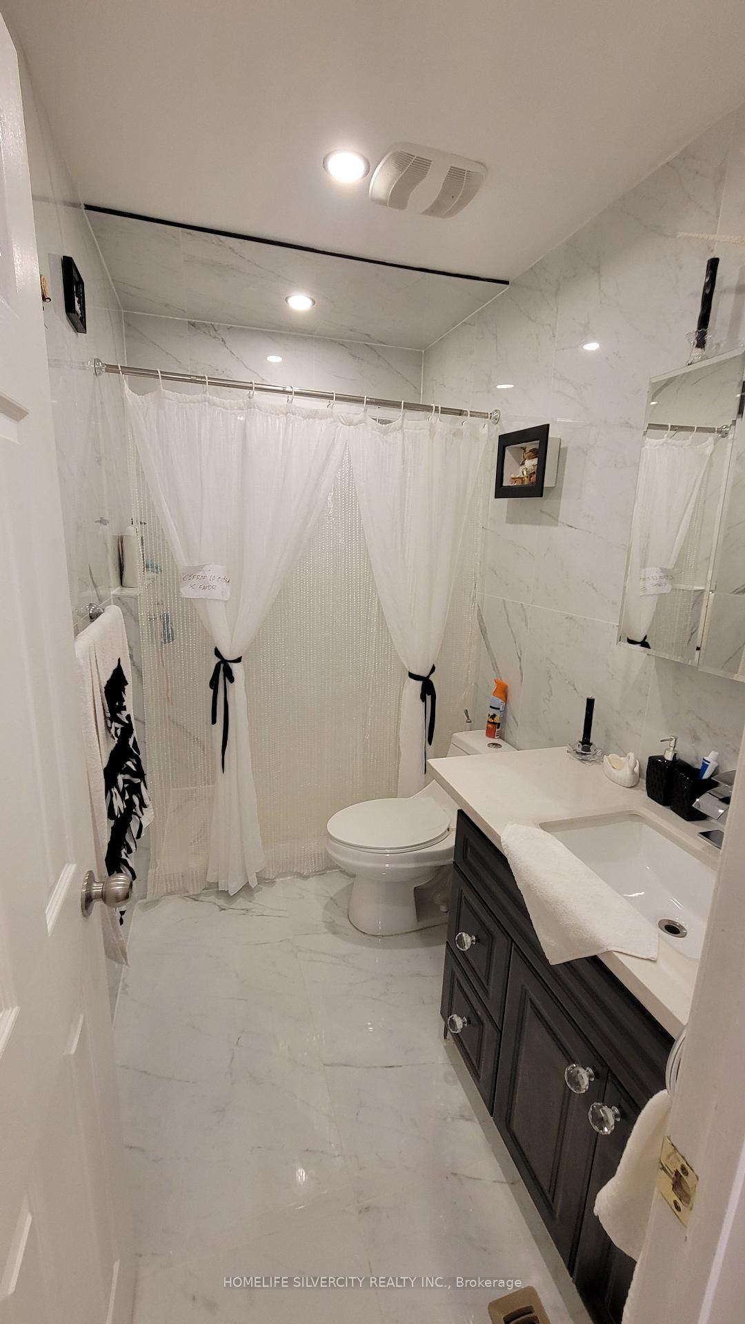 Photo 13 of Unit 36, 900 Central Park Drive, Brampton, Northgate — HOMEH