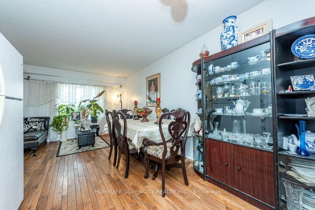 Photo 24 of Unit 36, 900 Central Park Drive, Brampton, Northgate — HOMEH