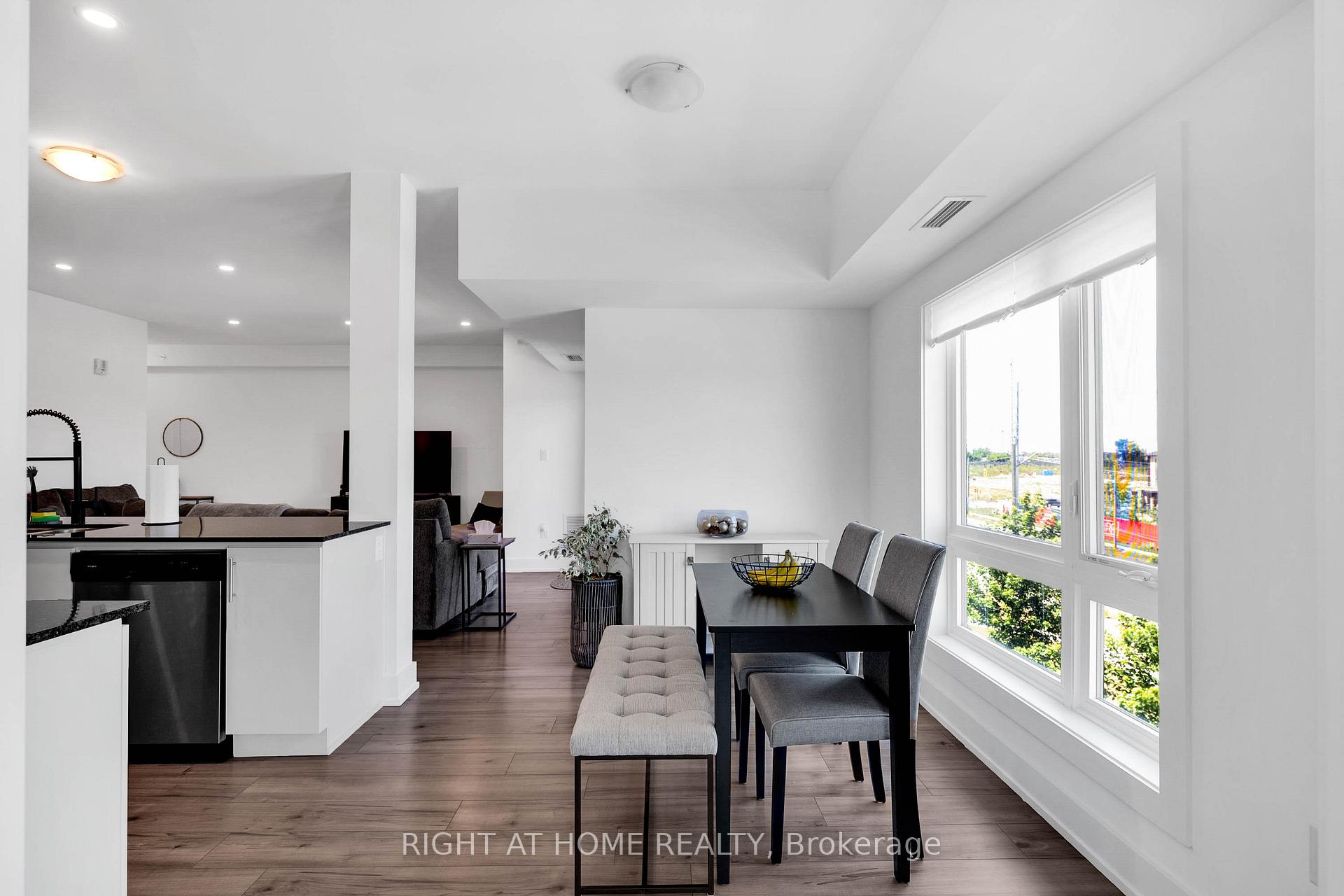 Photo 17 of Unit 202, 4 Spice Way, Barrie, Rural Barrie Southeast — HOMEH