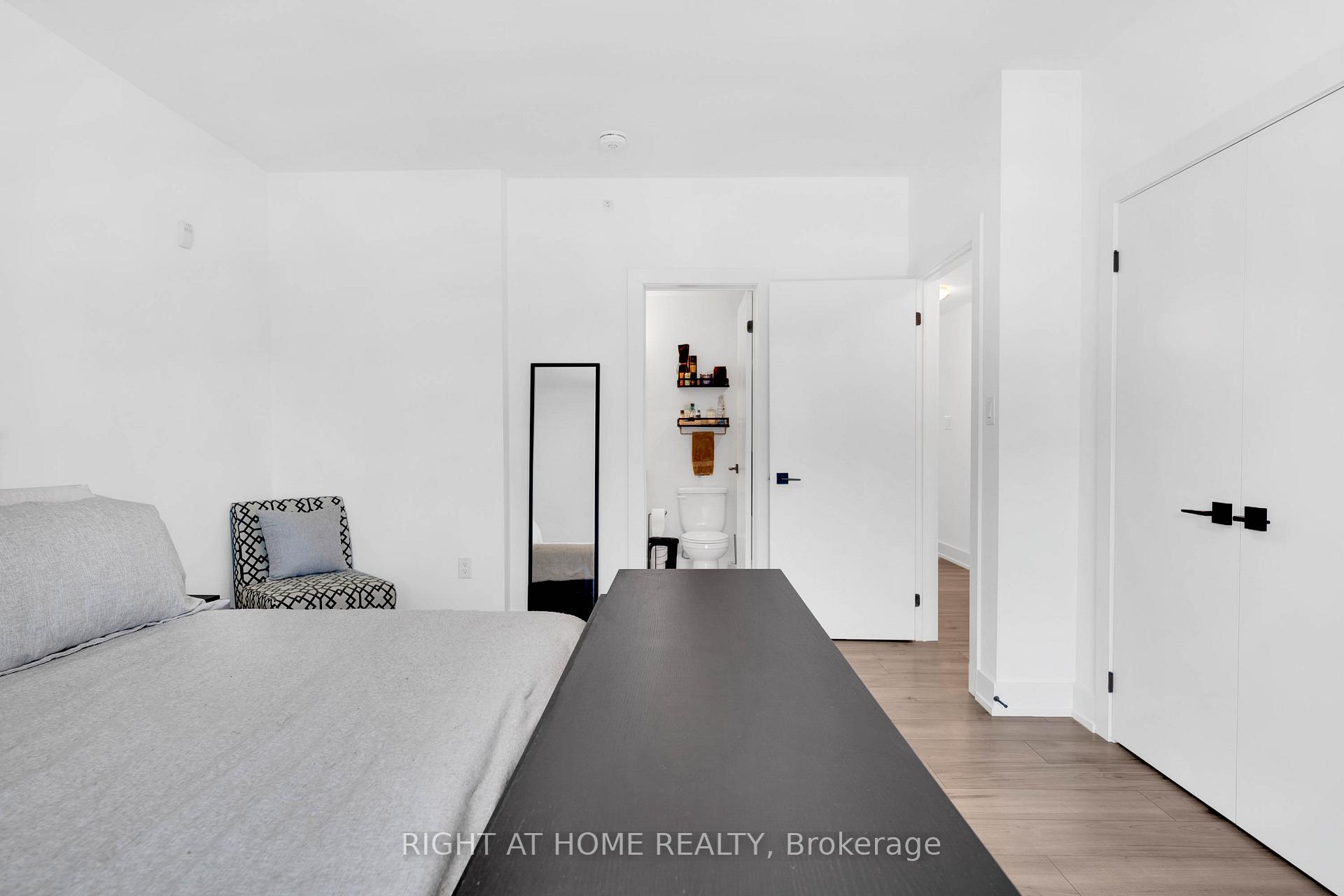 Photo 22 of Unit 202, 4 Spice Way, Barrie, Rural Barrie Southeast — HOMEH