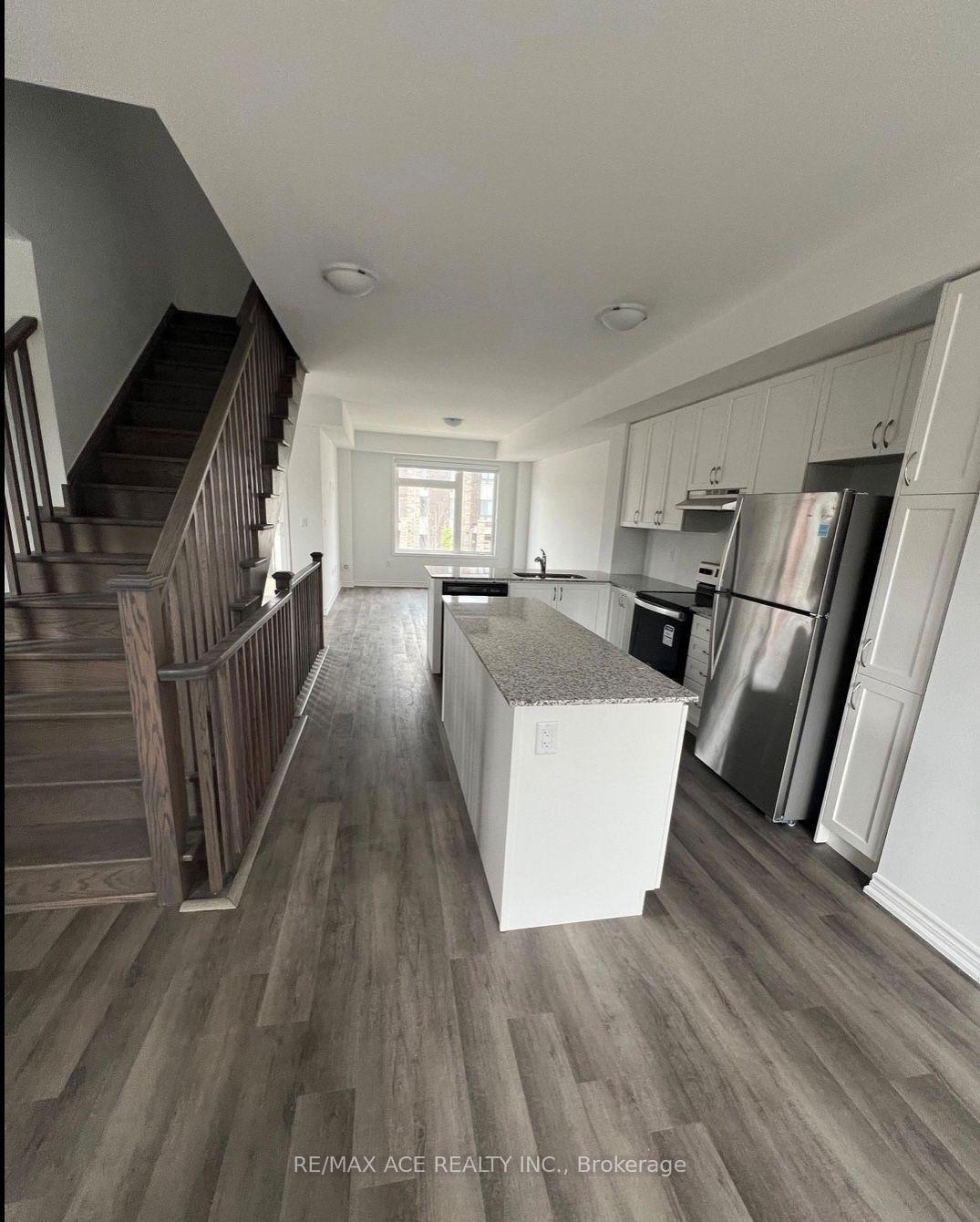 Photo 11 of Unit A, 2 Plume Street, Brampton, Northwest Brampton — HOMEH