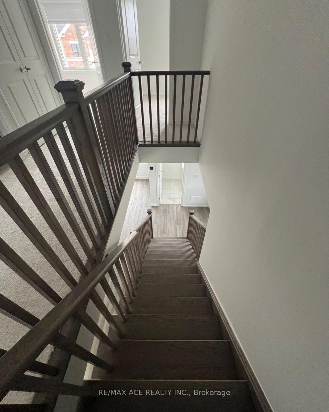Photo 21 of Unit A, 2 Plume Street, Brampton, Northwest Brampton — HOMEH