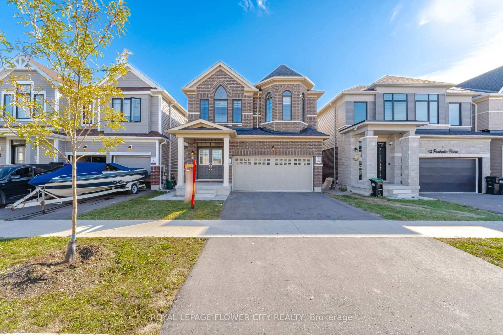 Photo 1 of 44 Rochester Drive, Barrie, Rural Barrie Southeast — HOMEH