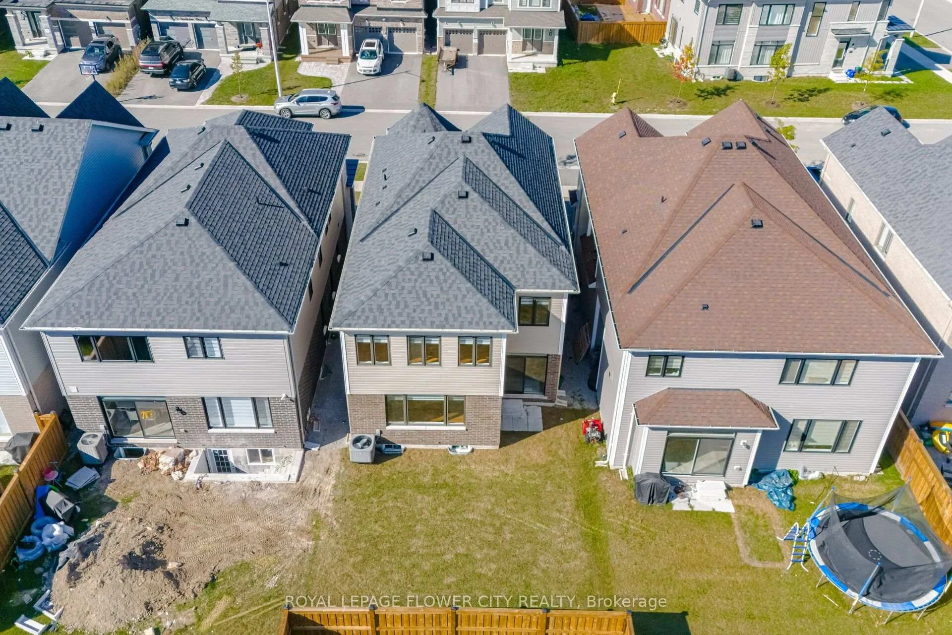 Photo 44 of 44 Rochester Drive, Barrie, Rural Barrie Southeast — HOMEH