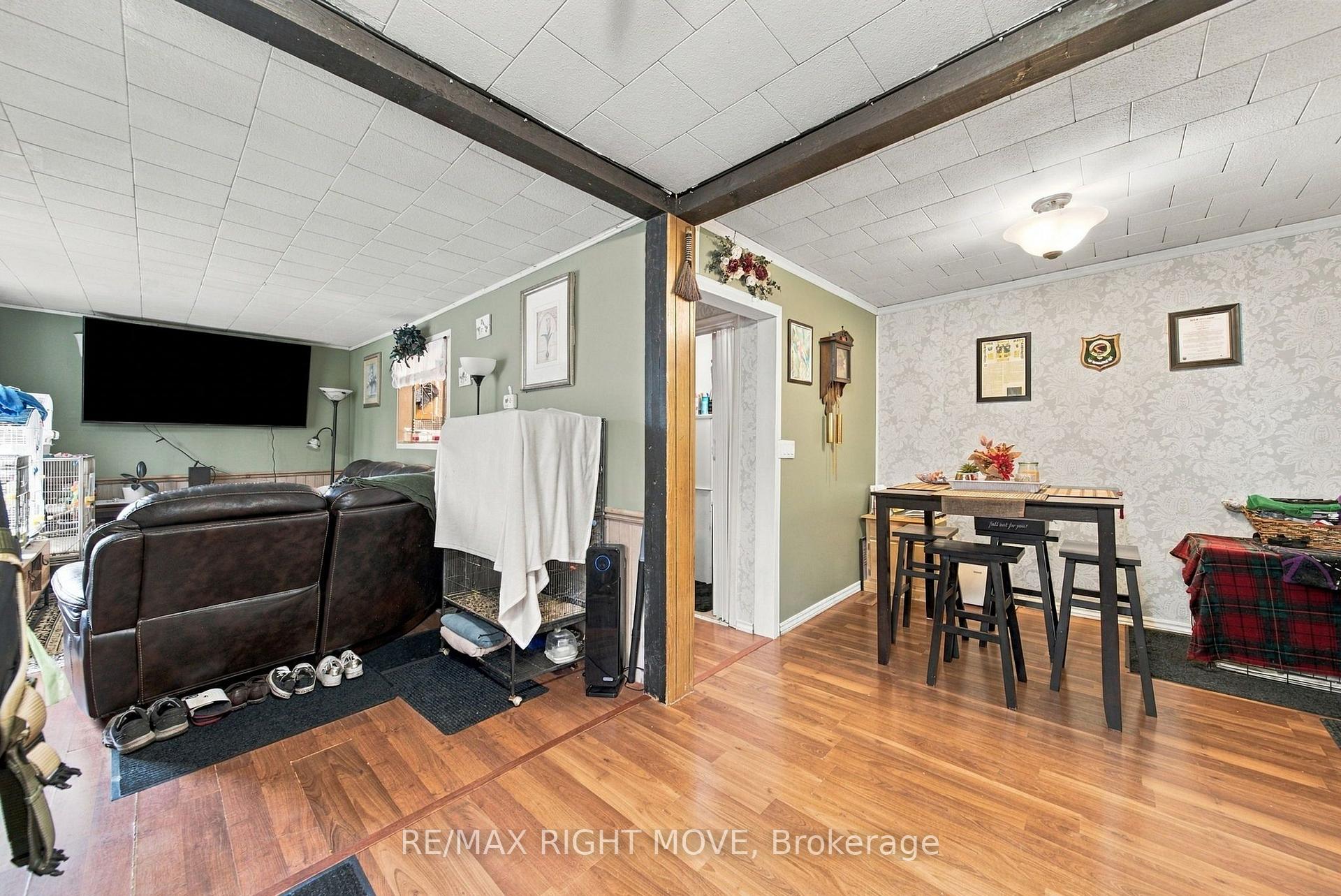 Photo 3 of 3425 Coronation Avenue, Severn, West Shore — HOMEH