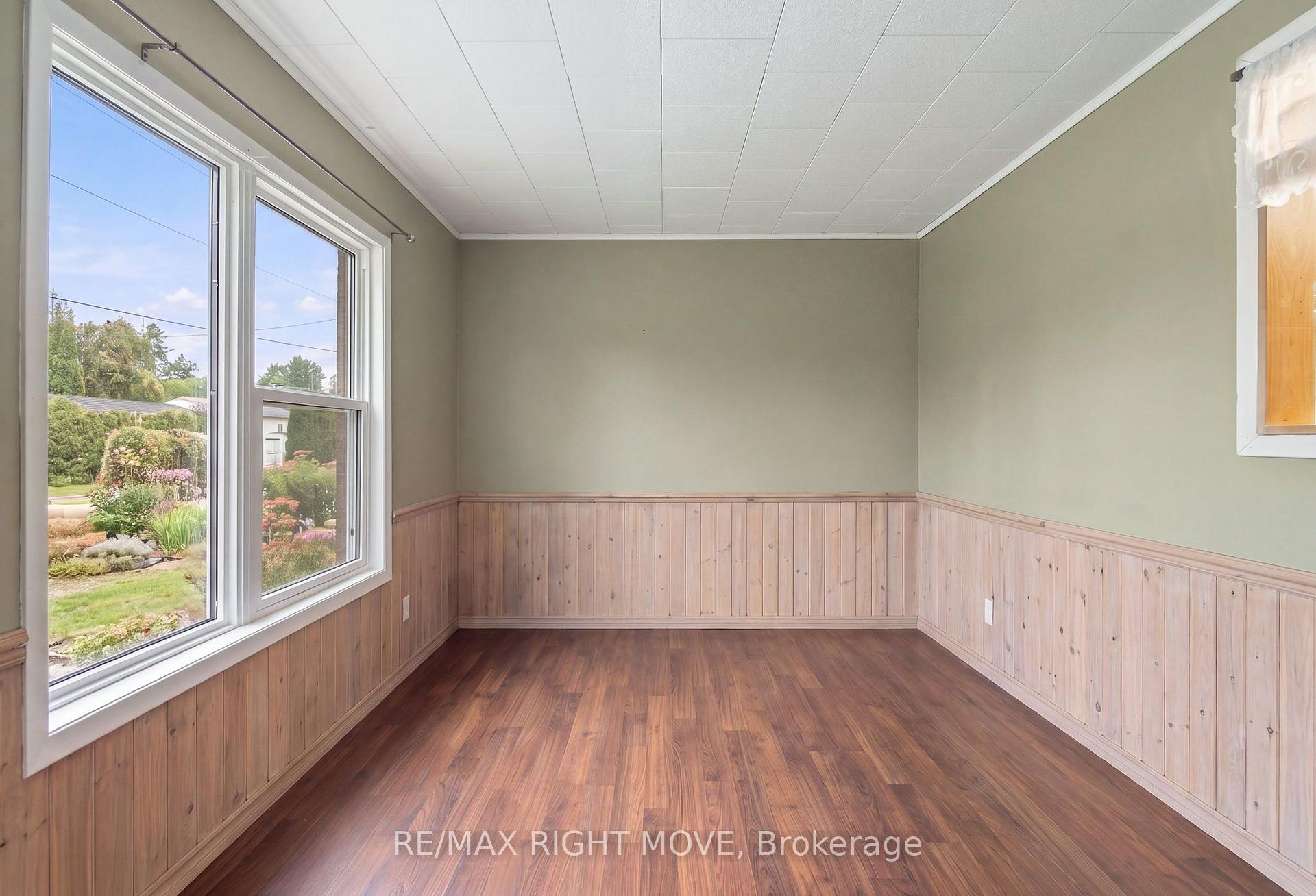 Photo 7 of 3425 Coronation Avenue, Severn, West Shore — HOMEH