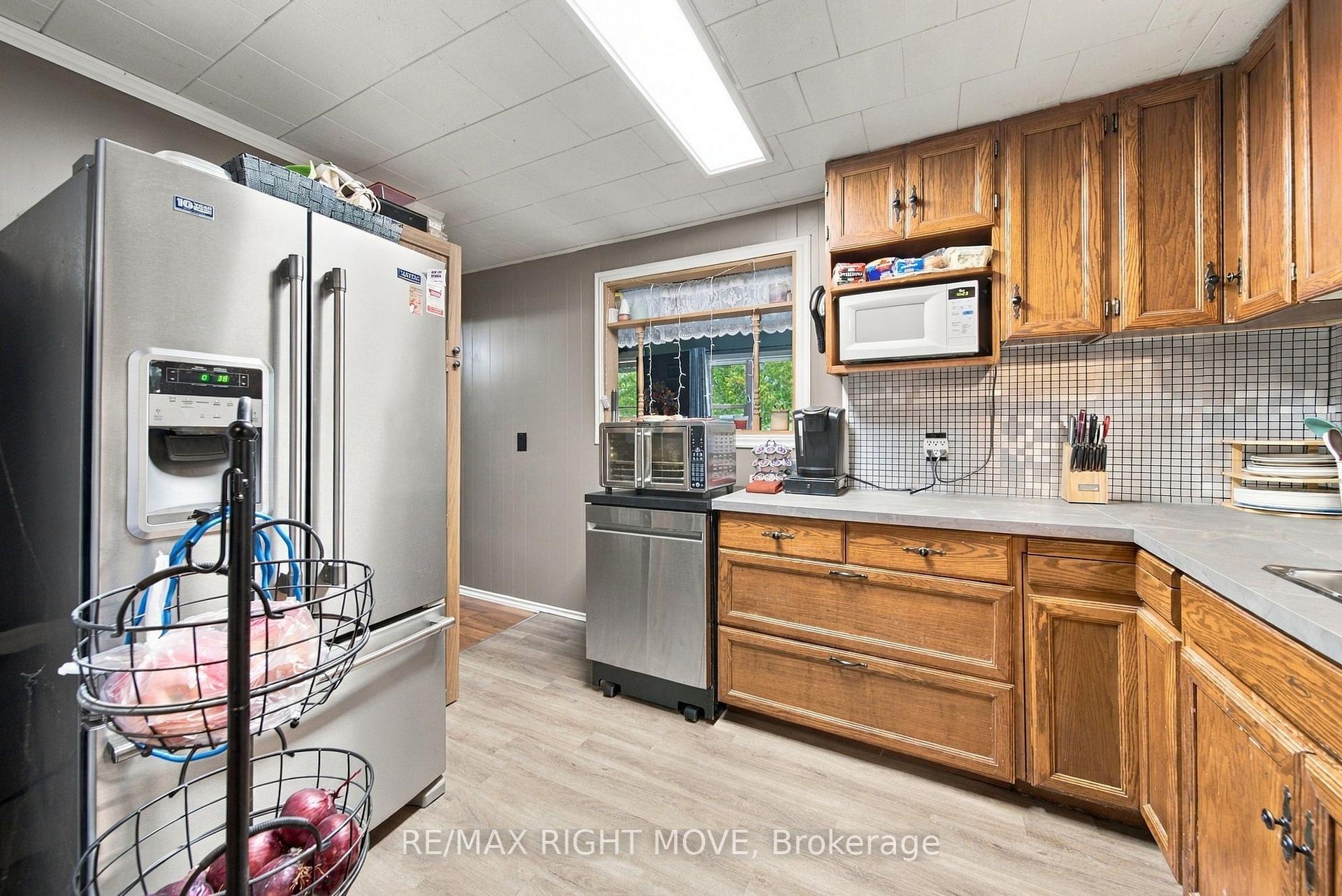 Photo 16 of 3425 Coronation Avenue, Severn, West Shore — HOMEH