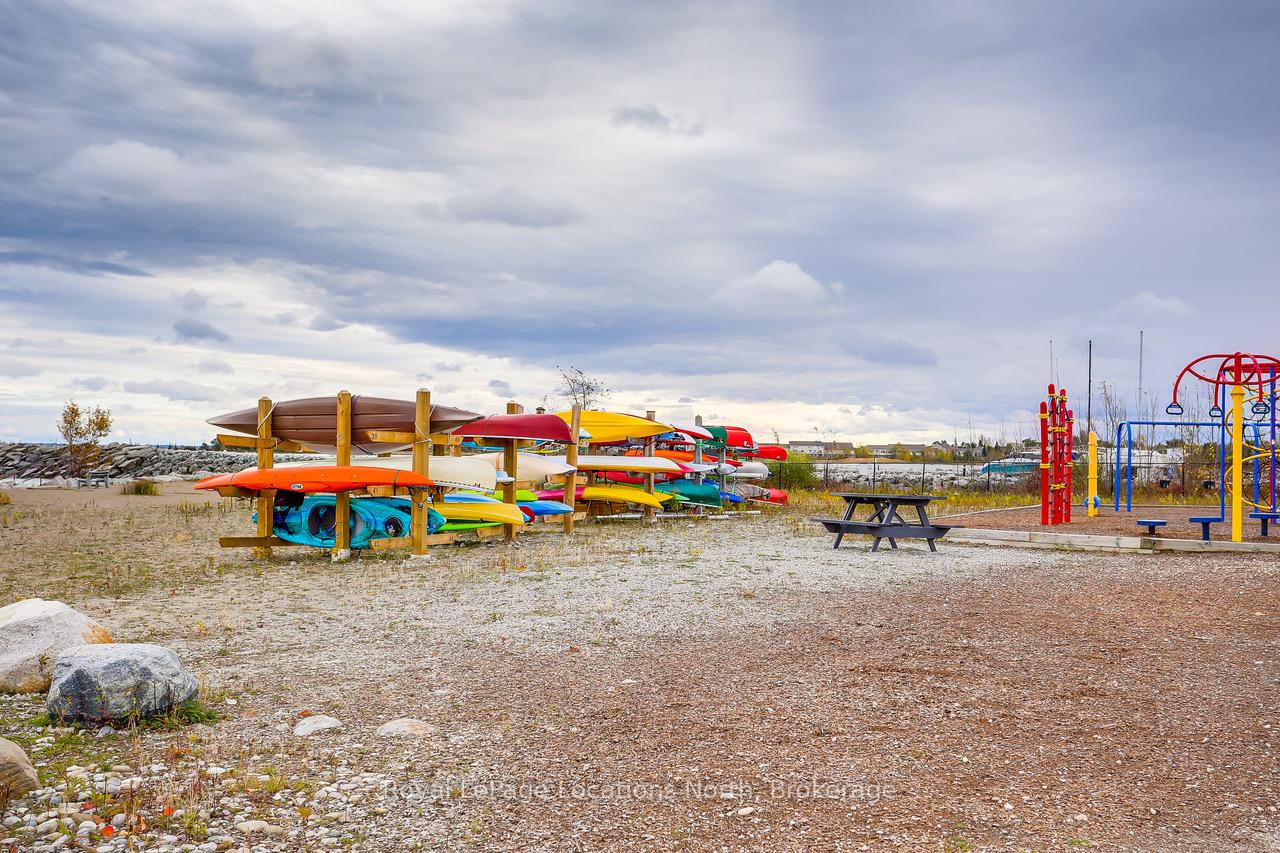 Photo 38 of 423 Mariners Way, Collingwood — HOMEH