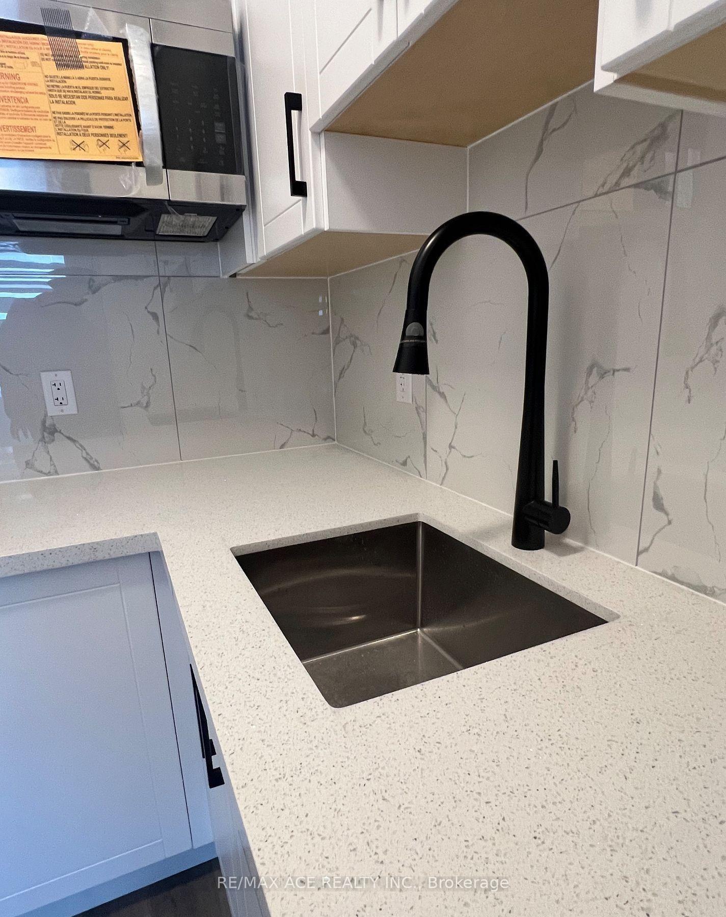 Photo 19 of Unit B, 2 Plume Street, Brampton, Northwest Brampton — HOMEH
