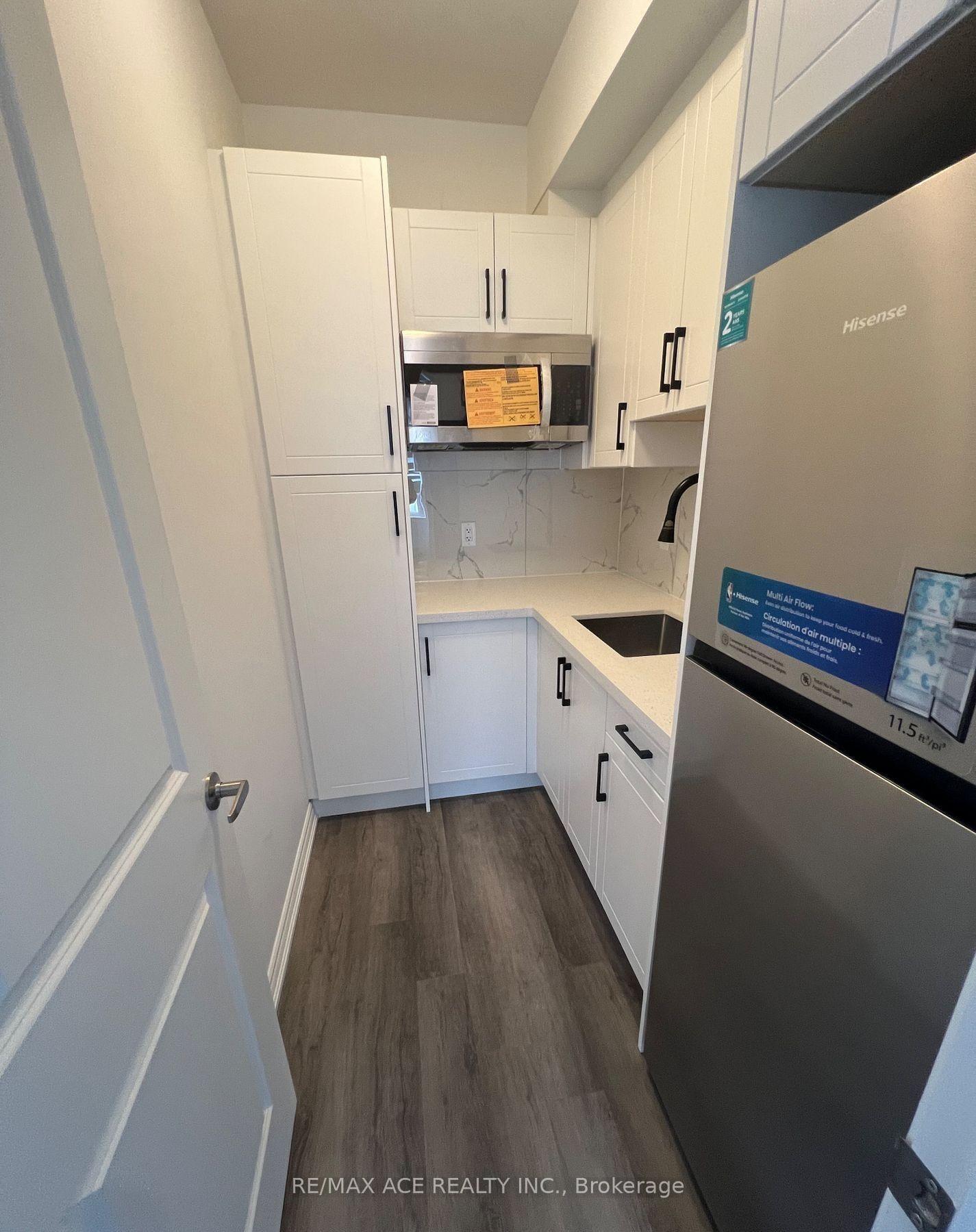 Photo 20 of Unit B, 2 Plume Street, Brampton, Northwest Brampton — HOMEH