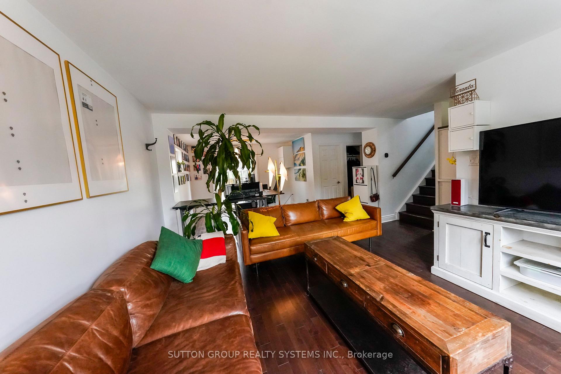 Photo 10 of Unit Upper, 684 Birchmount Road, Scarborough, Clairlea-Birchmount — HOMEH