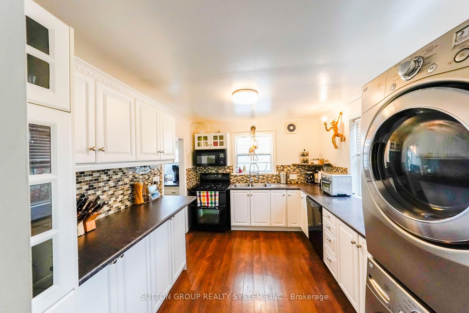 Photo 18 of Unit Upper, 684 Birchmount Road, Scarborough, Clairlea-Birchmount — HOMEH